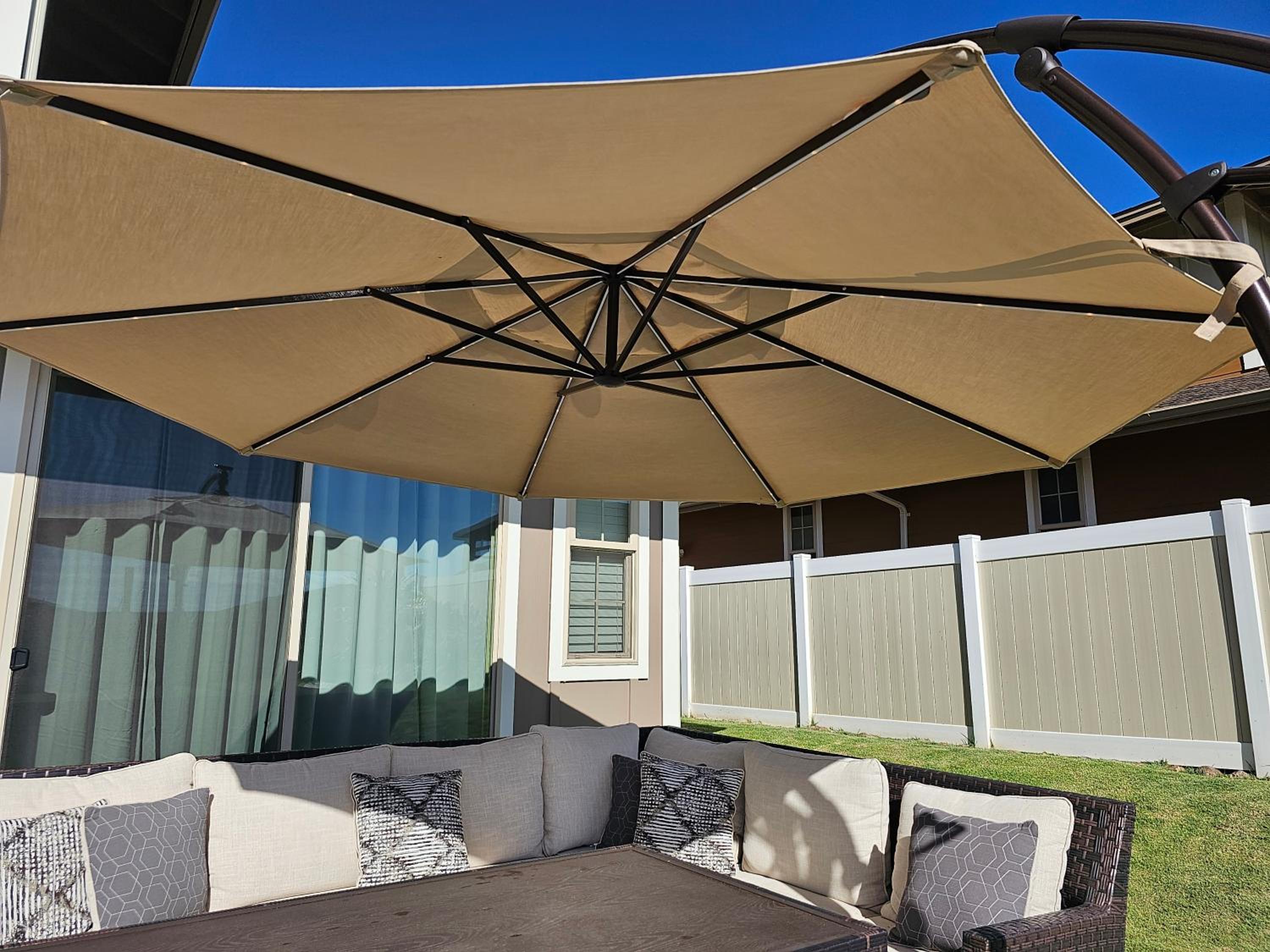 Paradise Ohana Ocean View Oasis with community Pool, Spa, Gym and Rec Area with PingPong, Air Hockey and Foosball