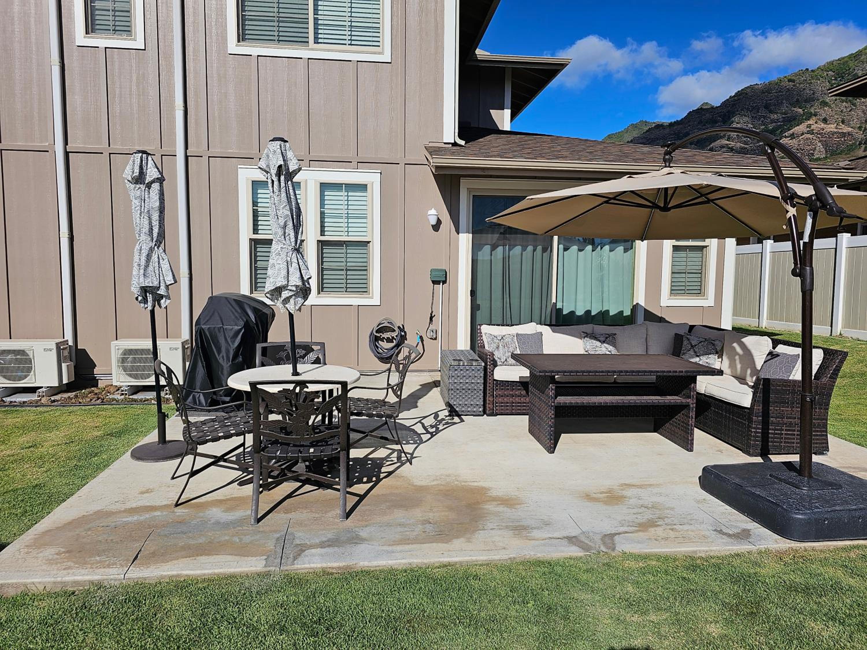 Paradise Ohana Ocean View Oasis with community Pool, Spa, Gym and Rec Area with PingPong, Air Hockey and Foosball