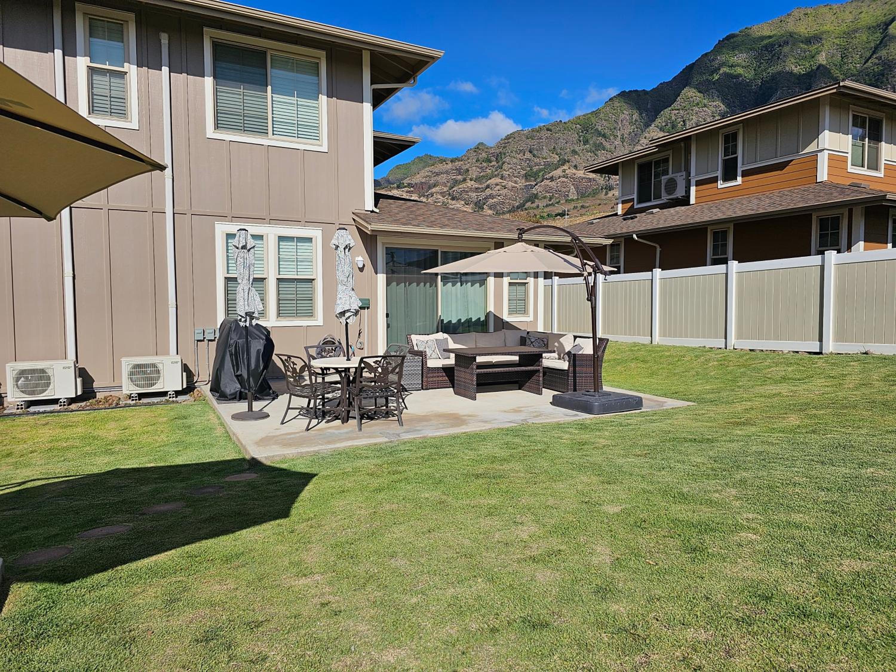 Paradise Ohana Ocean View Oasis with community Pool, Spa, Gym and Rec Area with PingPong, Air Hockey and Foosball