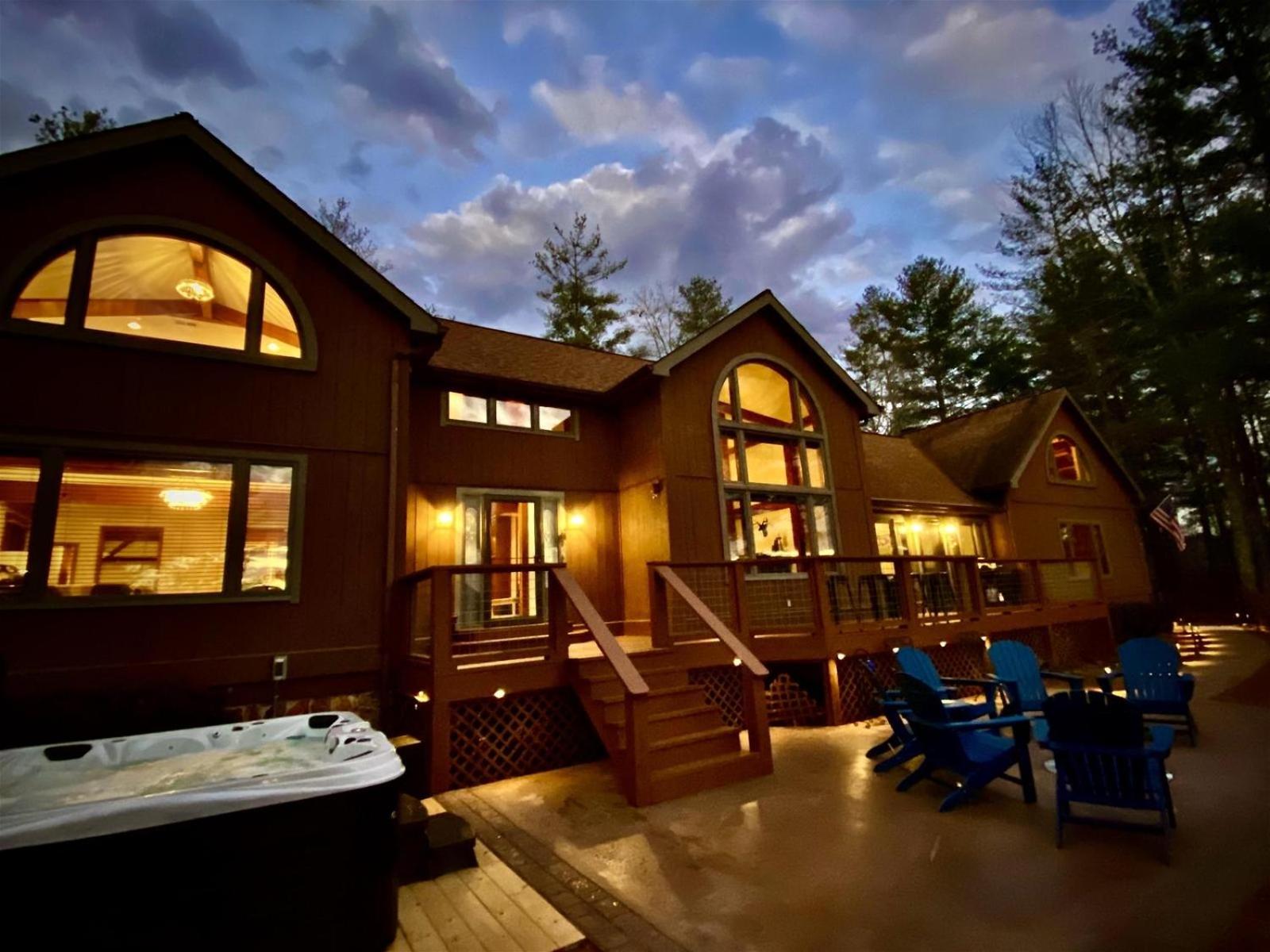 Lookout Lodge view 2