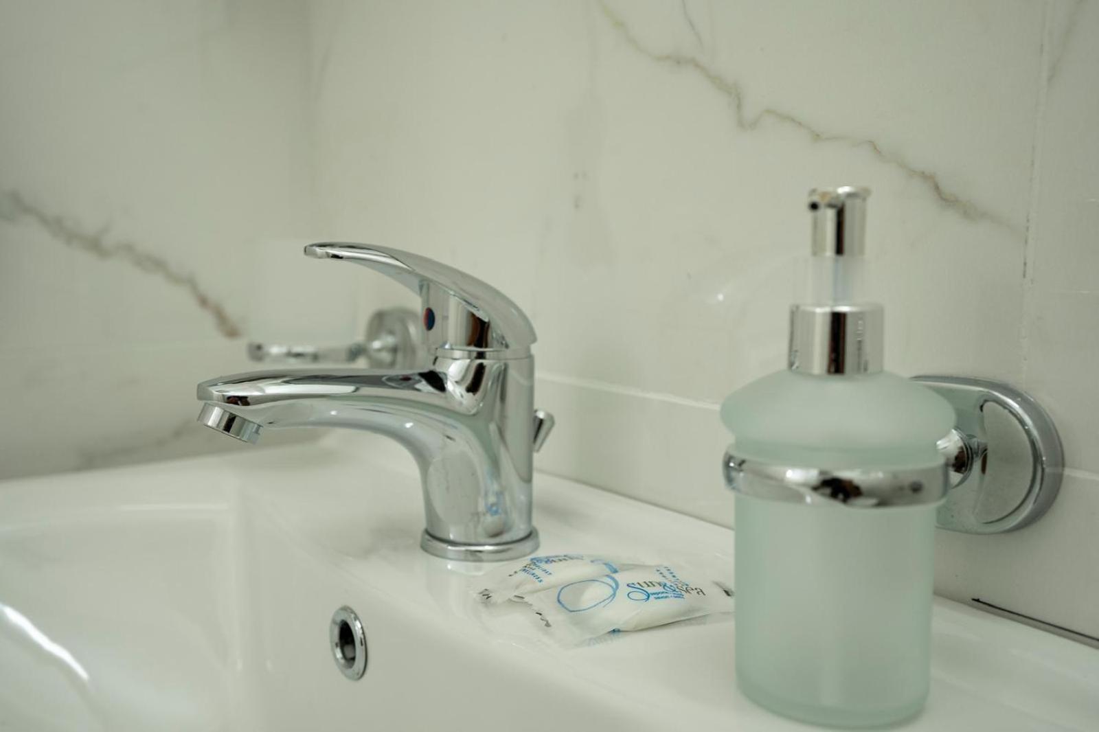 B&B Small Luxury Napoli Centrale