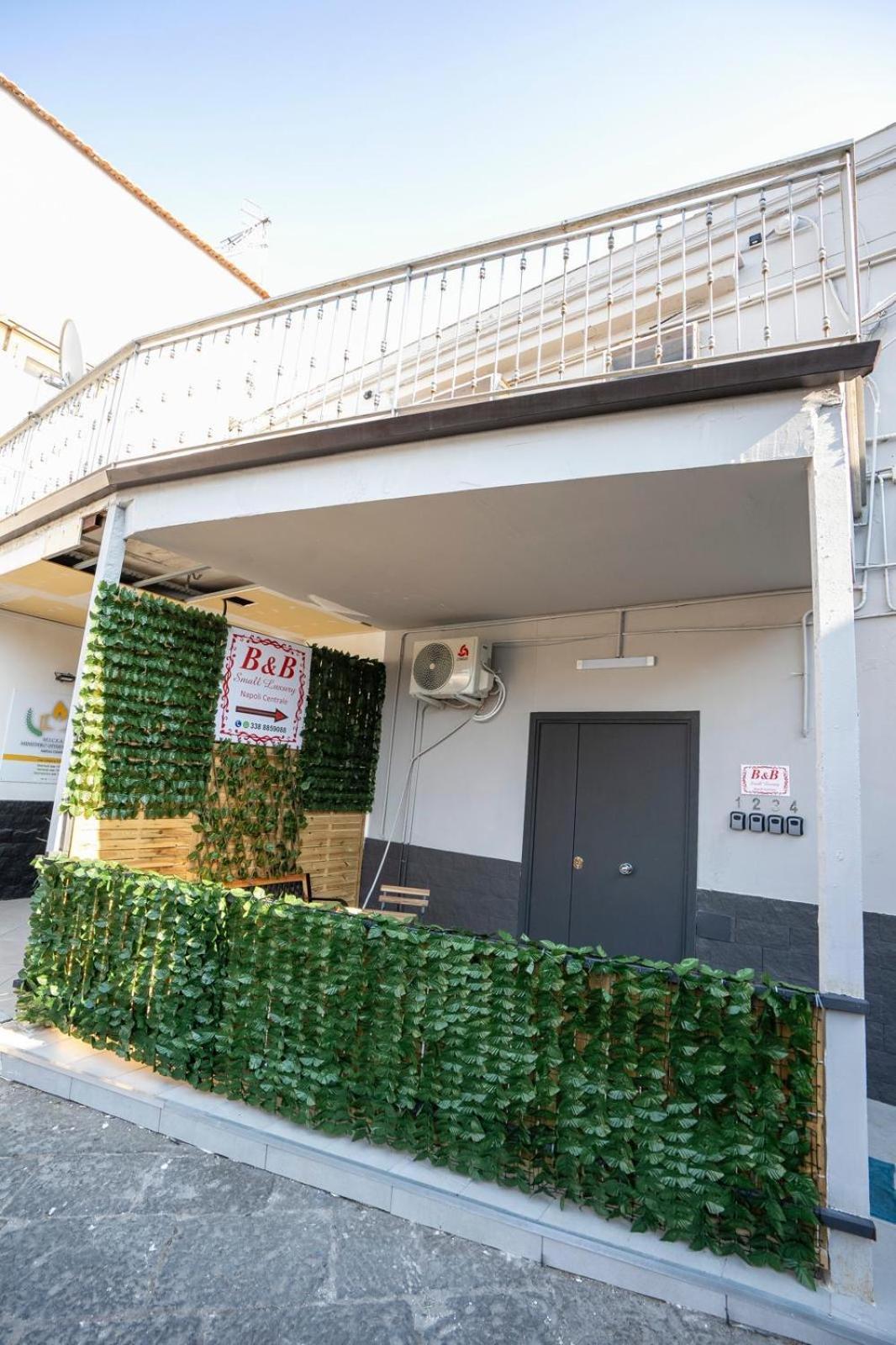 B&B Small Luxury Napoli Centrale