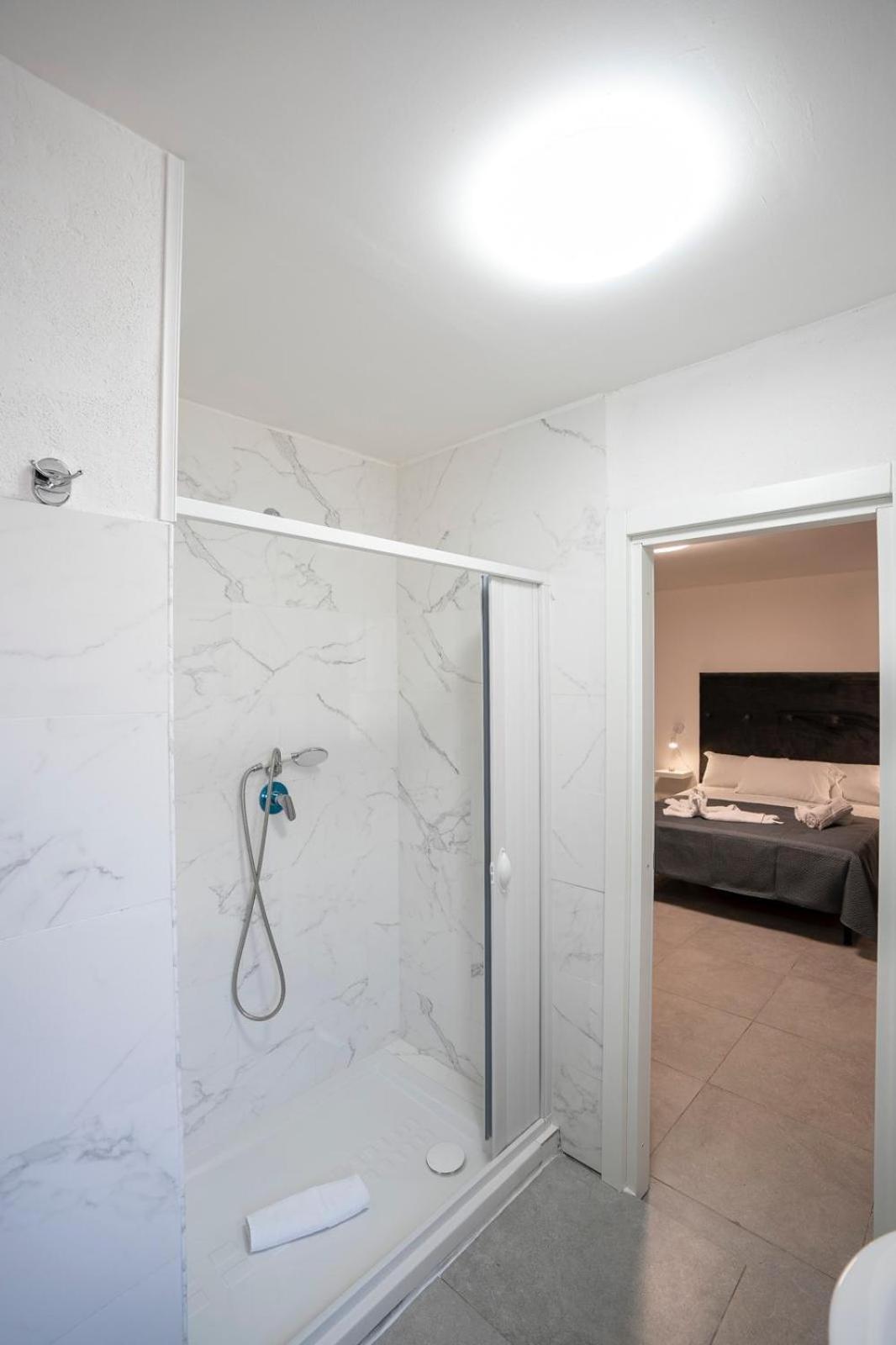 B&B Small Luxury Napoli Centrale