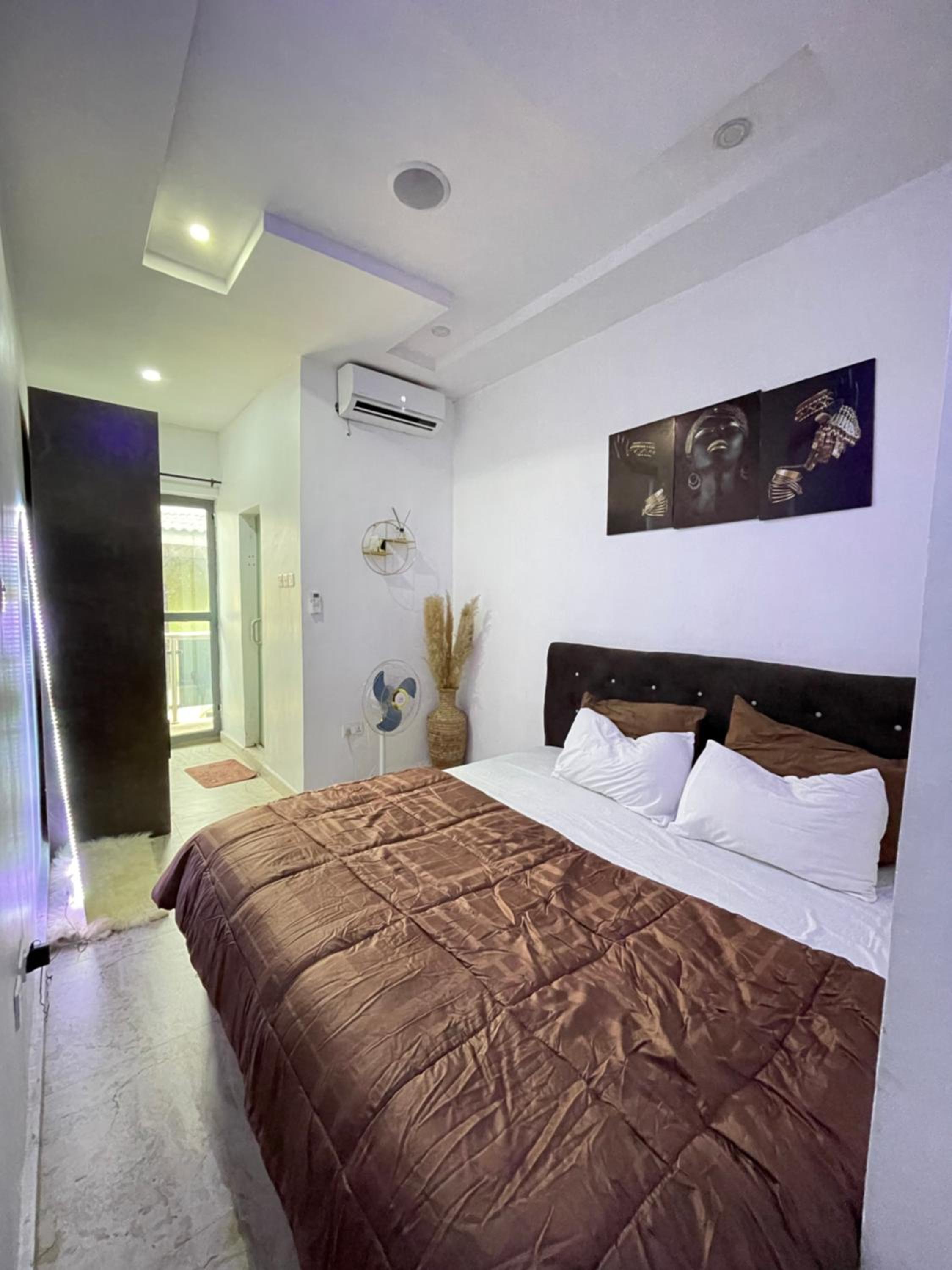 Ravens apartment