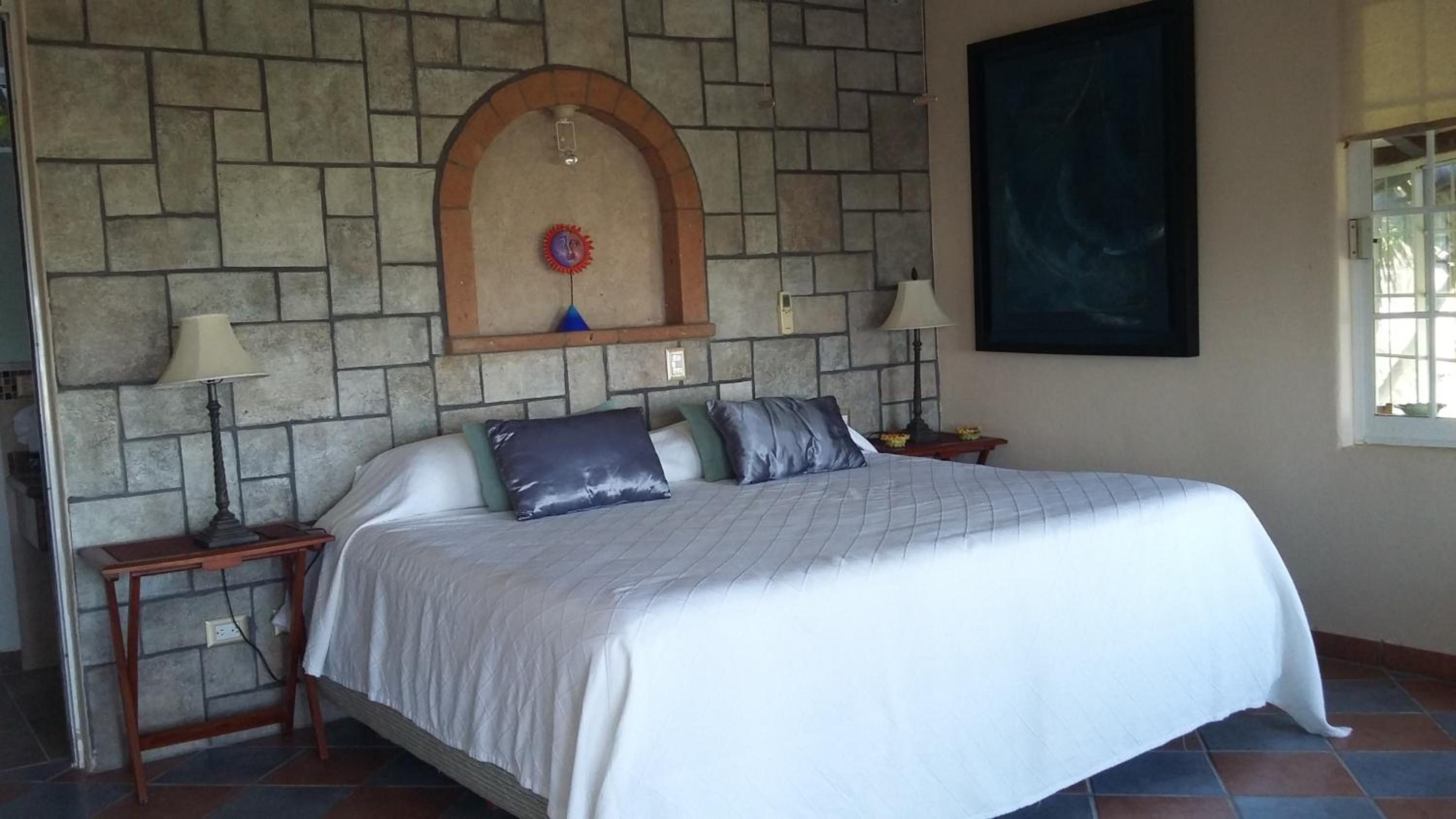 Villa Bella Bed & Breakfast Inn