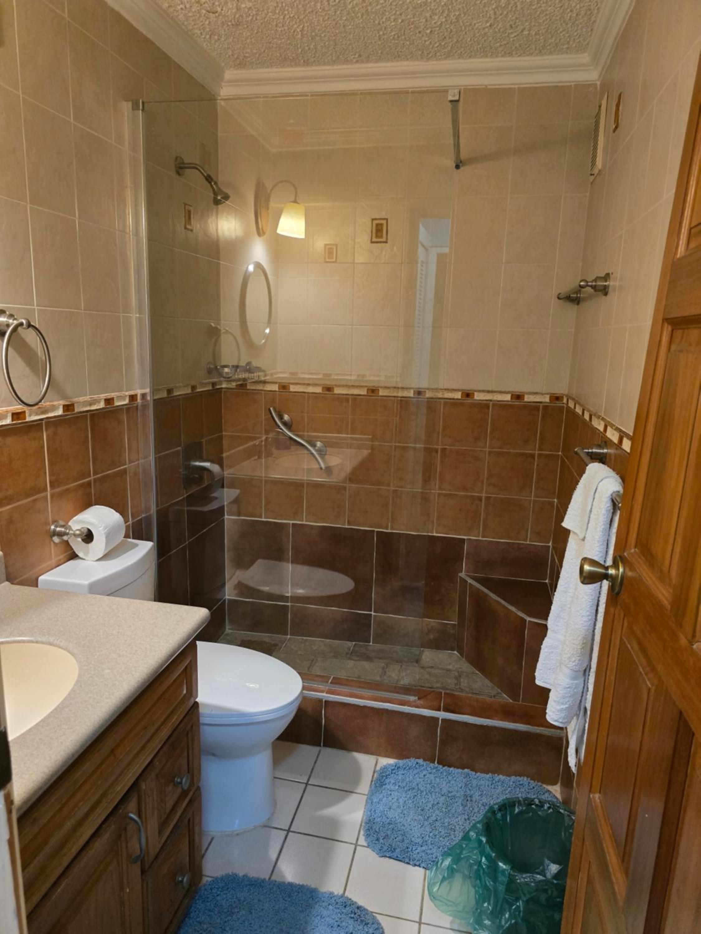 Central Comfy Suite view 2