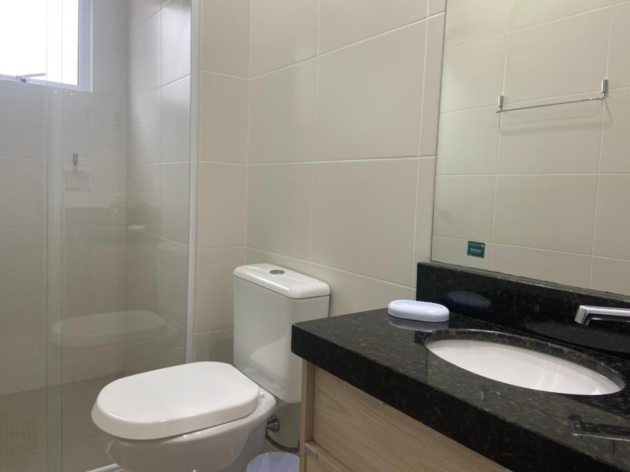 Lindo apartamento no centro Bombinhas 2 quartos