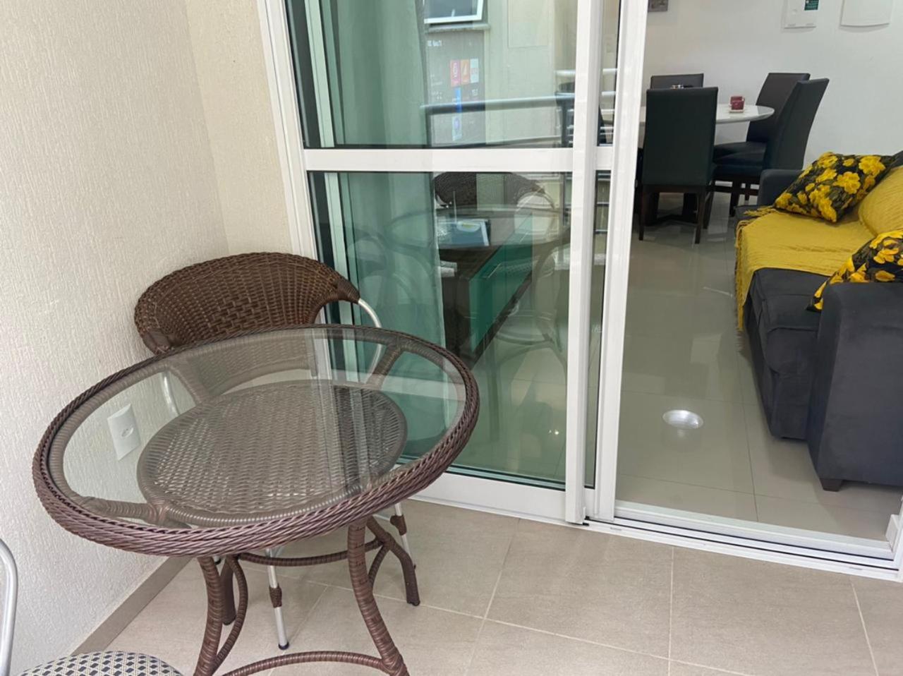 Lindo apartamento no centro Bombinhas 2 quartos