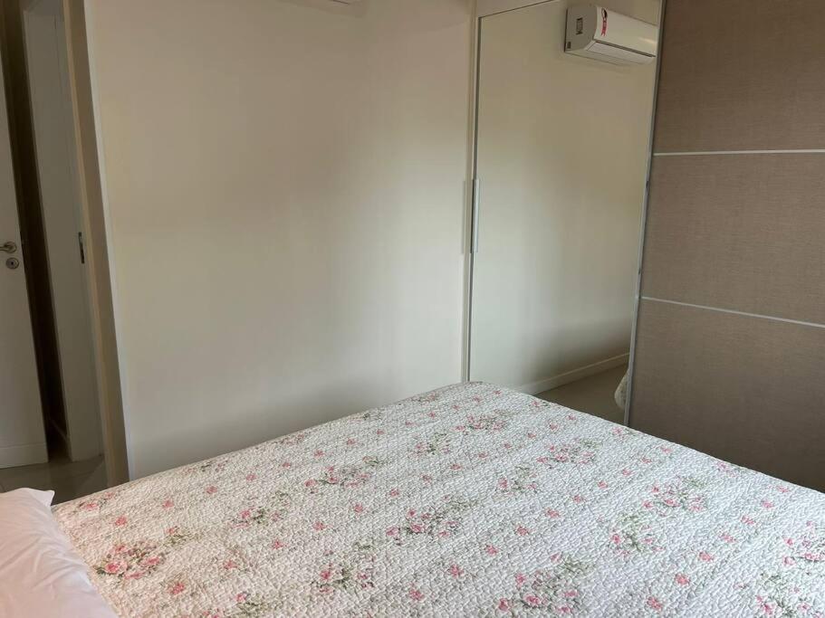 Lindo apartamento no centro Bombinhas 2 quartos