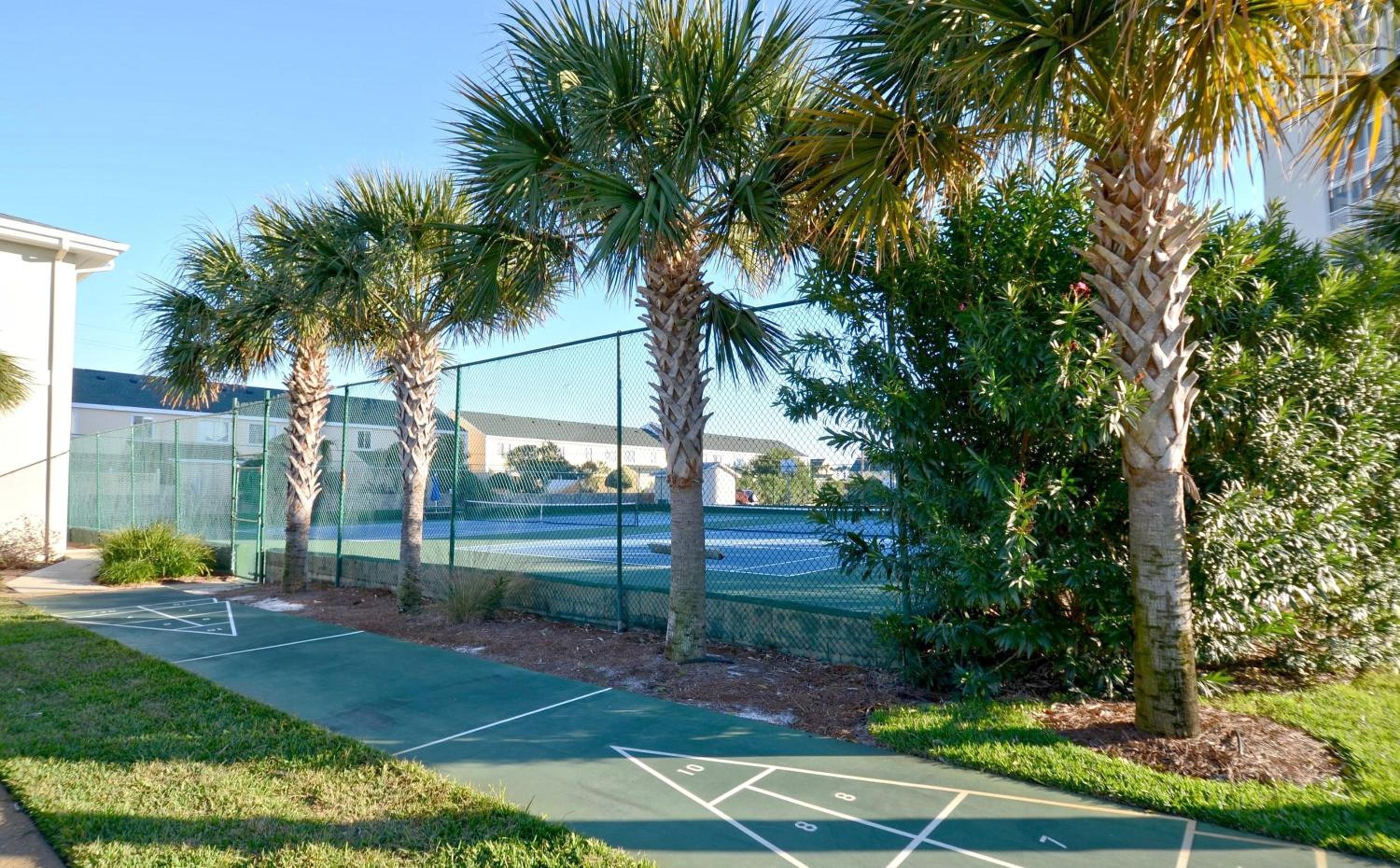 3061 - Cozy three bedroom vacation rental view 4