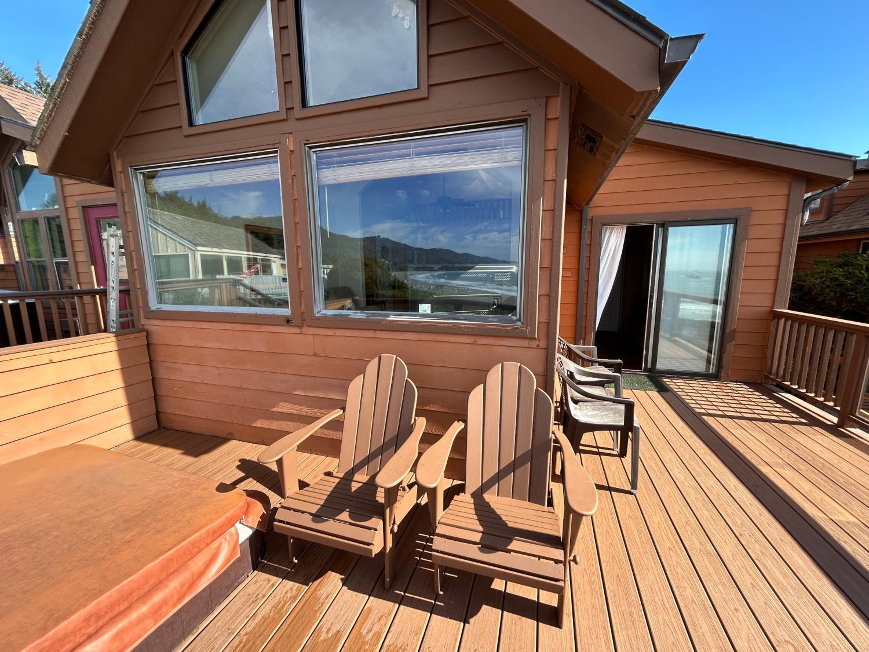 Oceanfront Cabin 3 w Jacuzzi & Impressive Views view 2