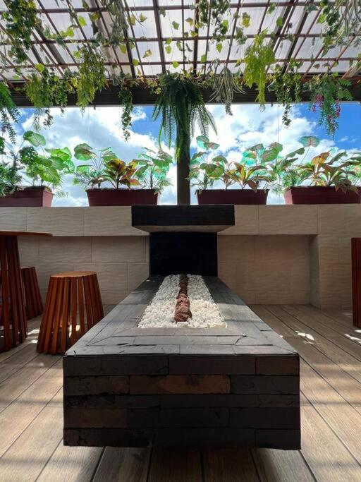 Apartamento cerca al areopuerto con terraza