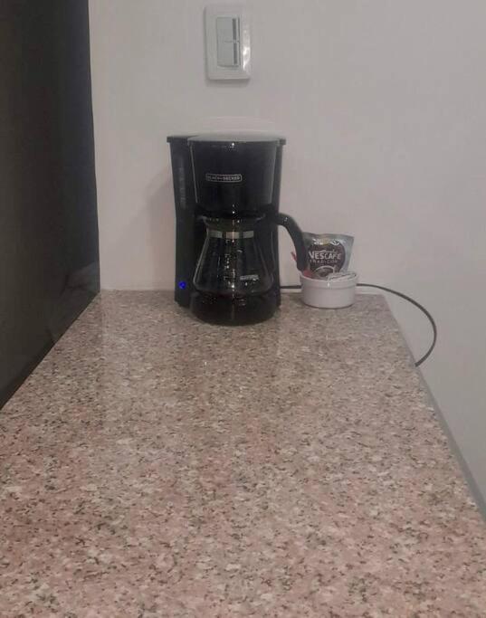 Apartamento cerca al areopuerto con terraza