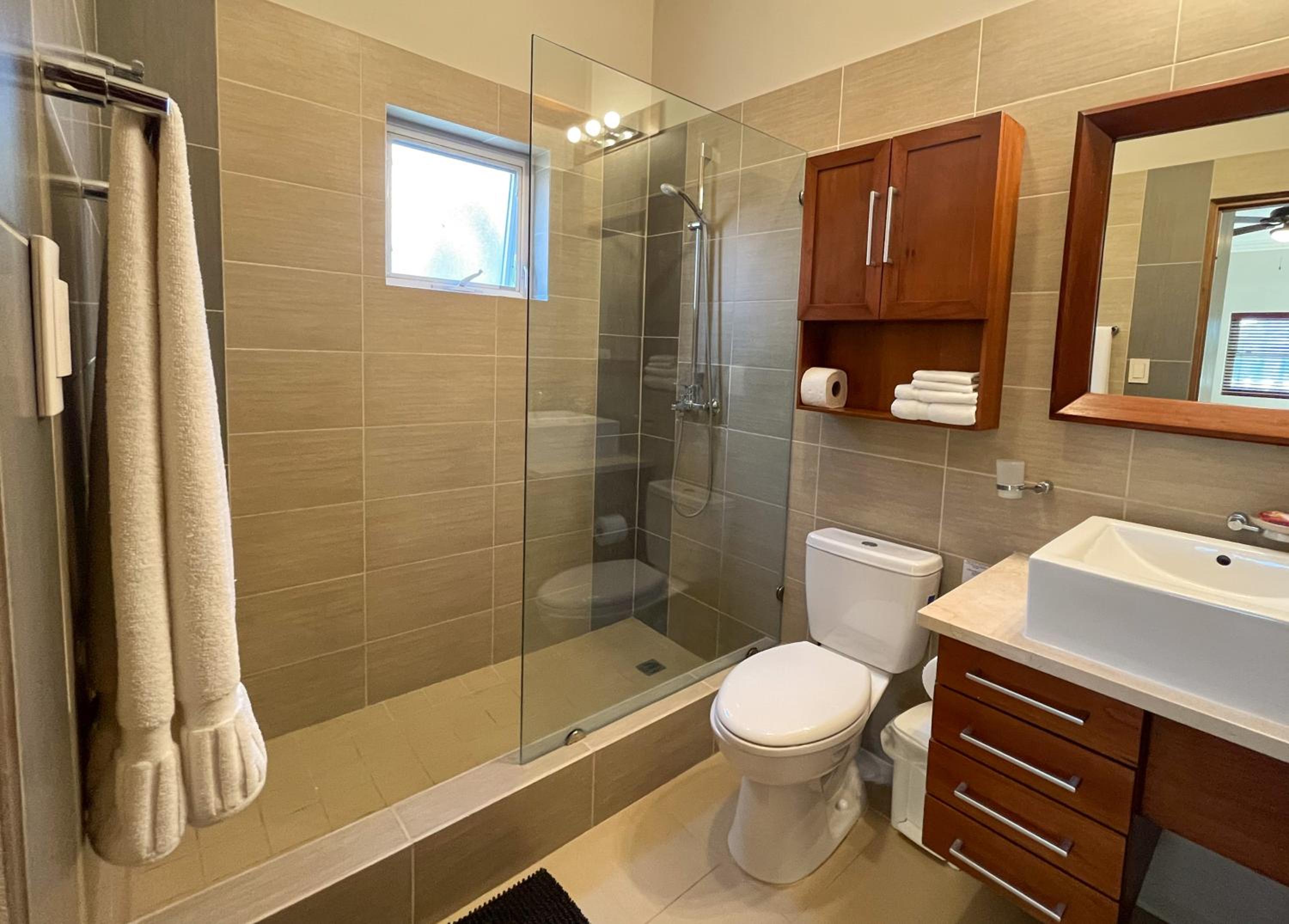Luxury oceanfront condo, enjoy it ! view 3