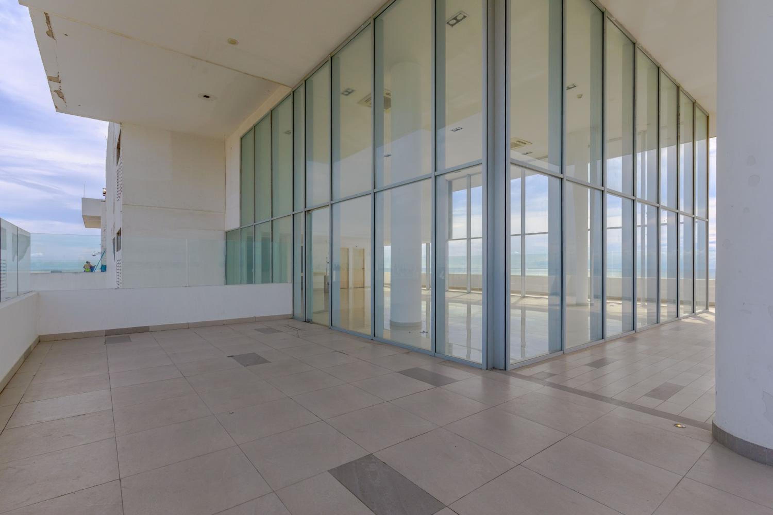 Apartamento Dúplex junto a la playa