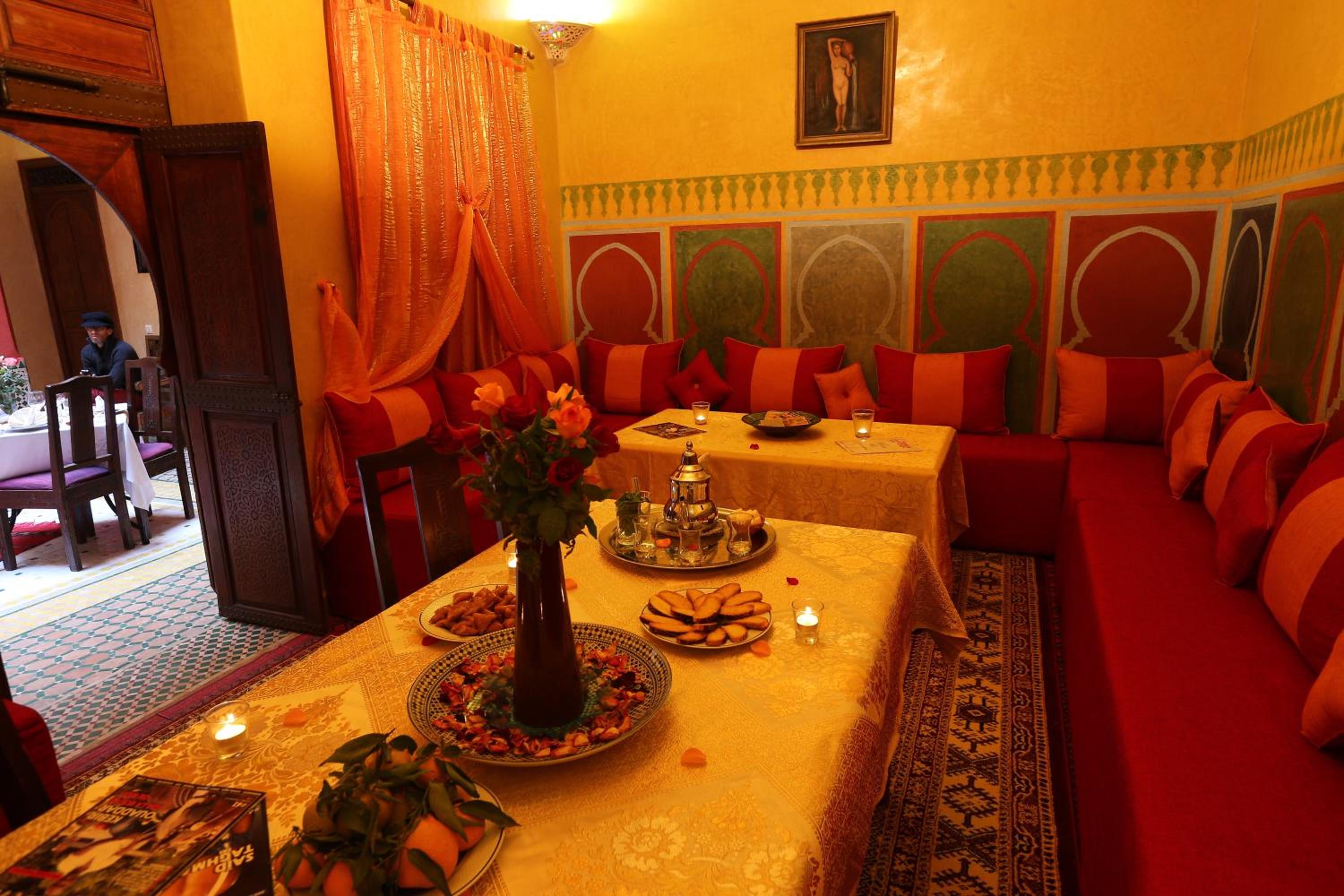 lounge