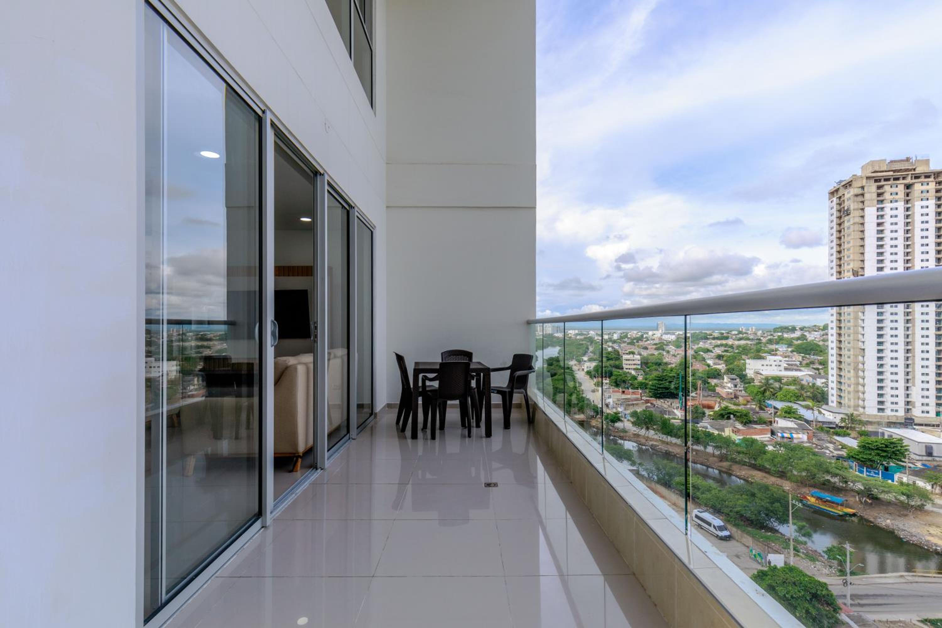 Apartamento Dúplex junto a la playa