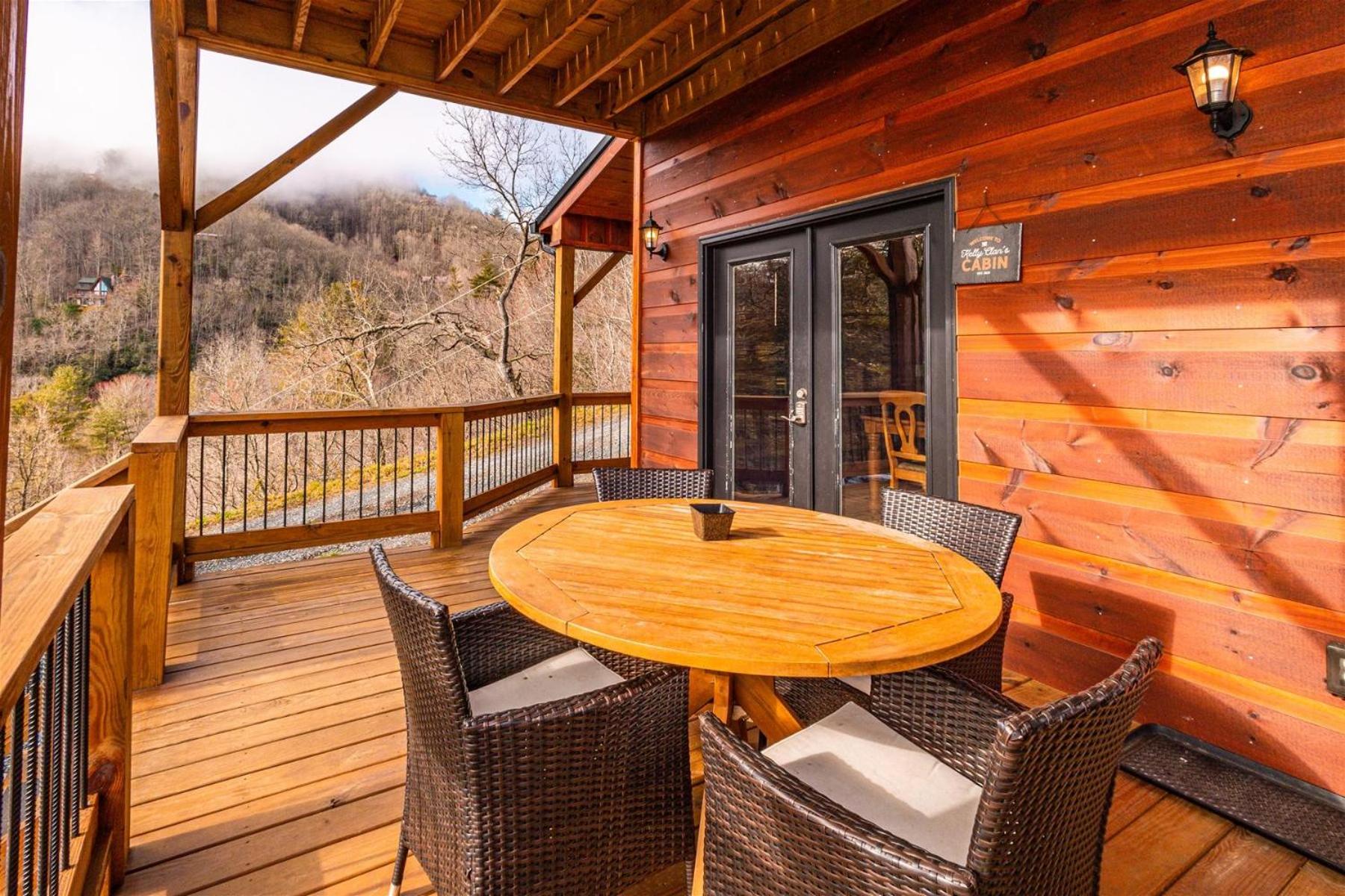A Treehouse View Over Lake