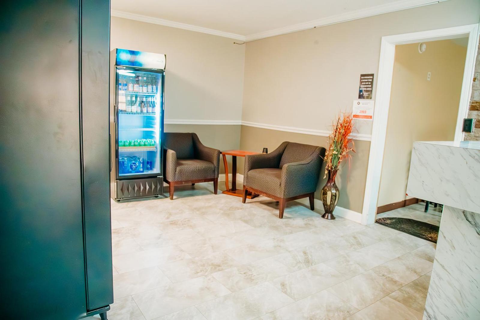 Country Garden Suites - Property Image 12
