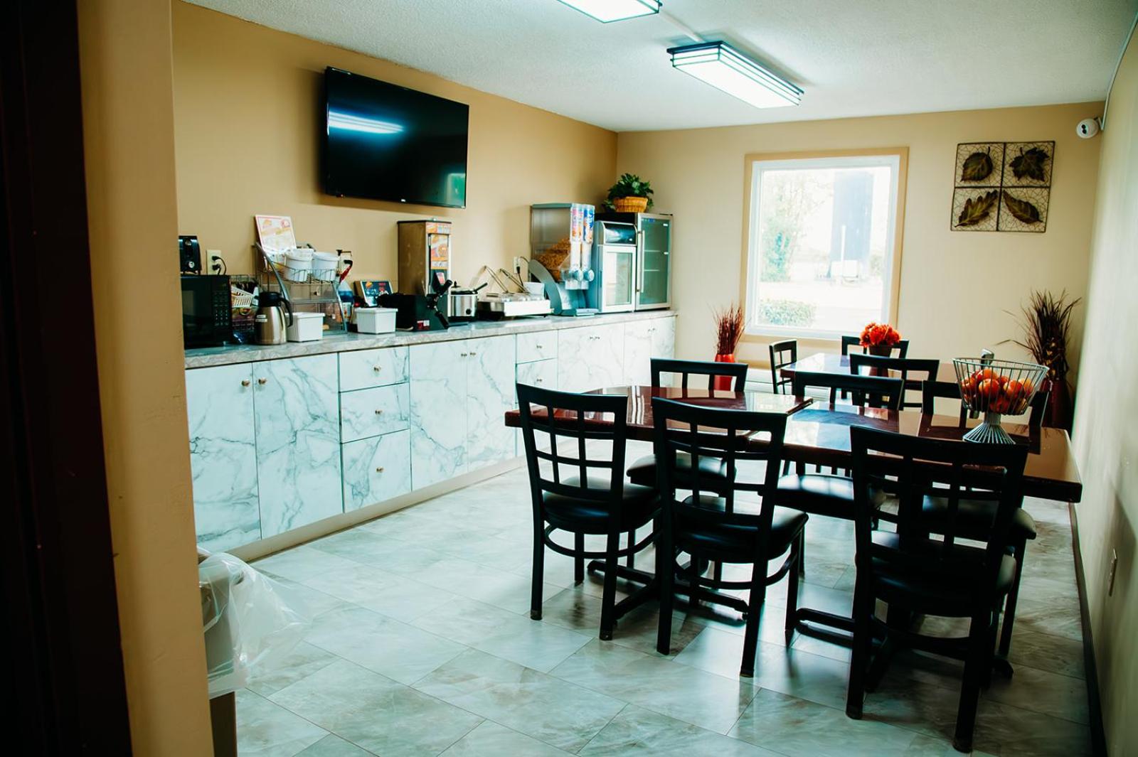 Country Garden Suites - Property Image 5