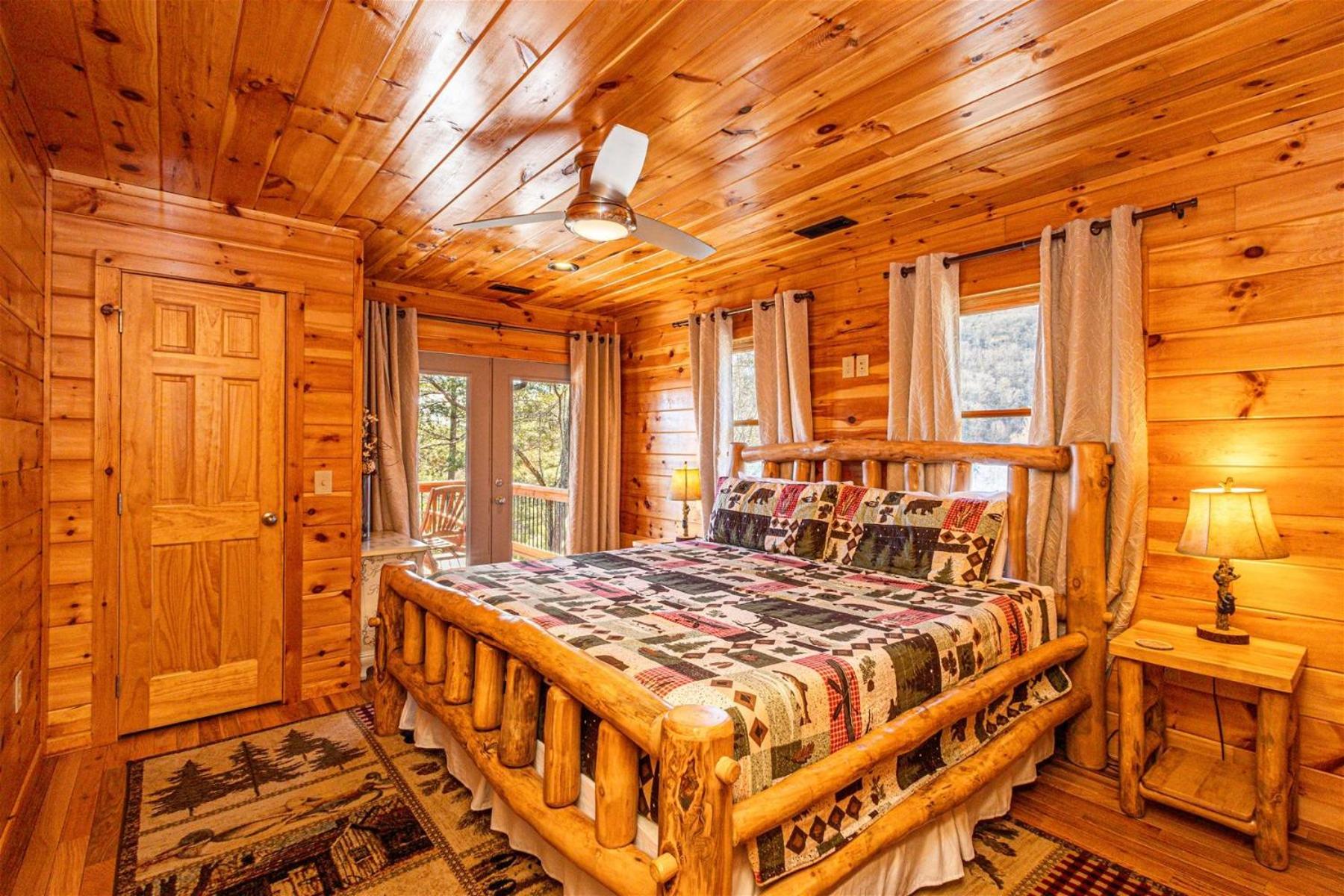 A Treehouse View Over Lake