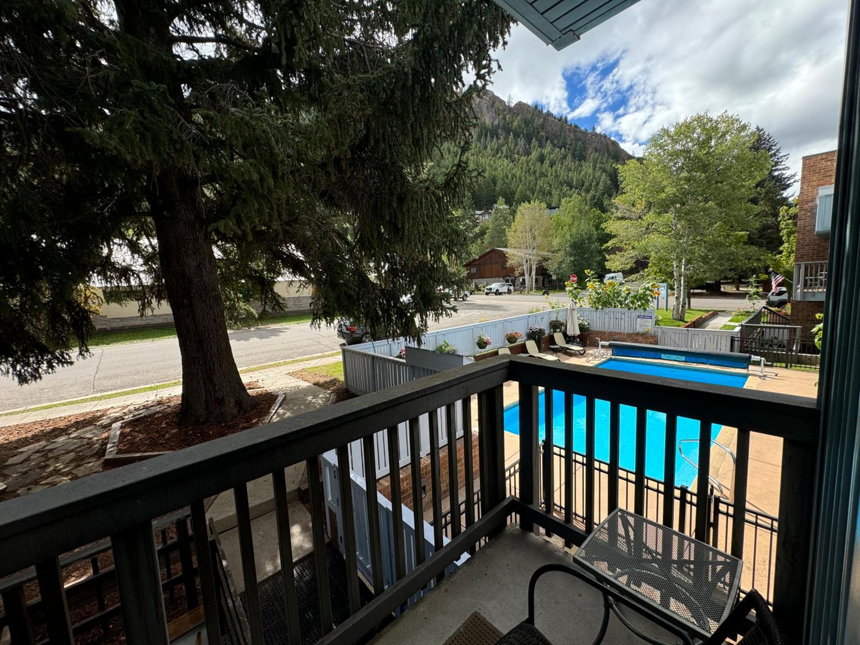 Shadow Mountain Lodge