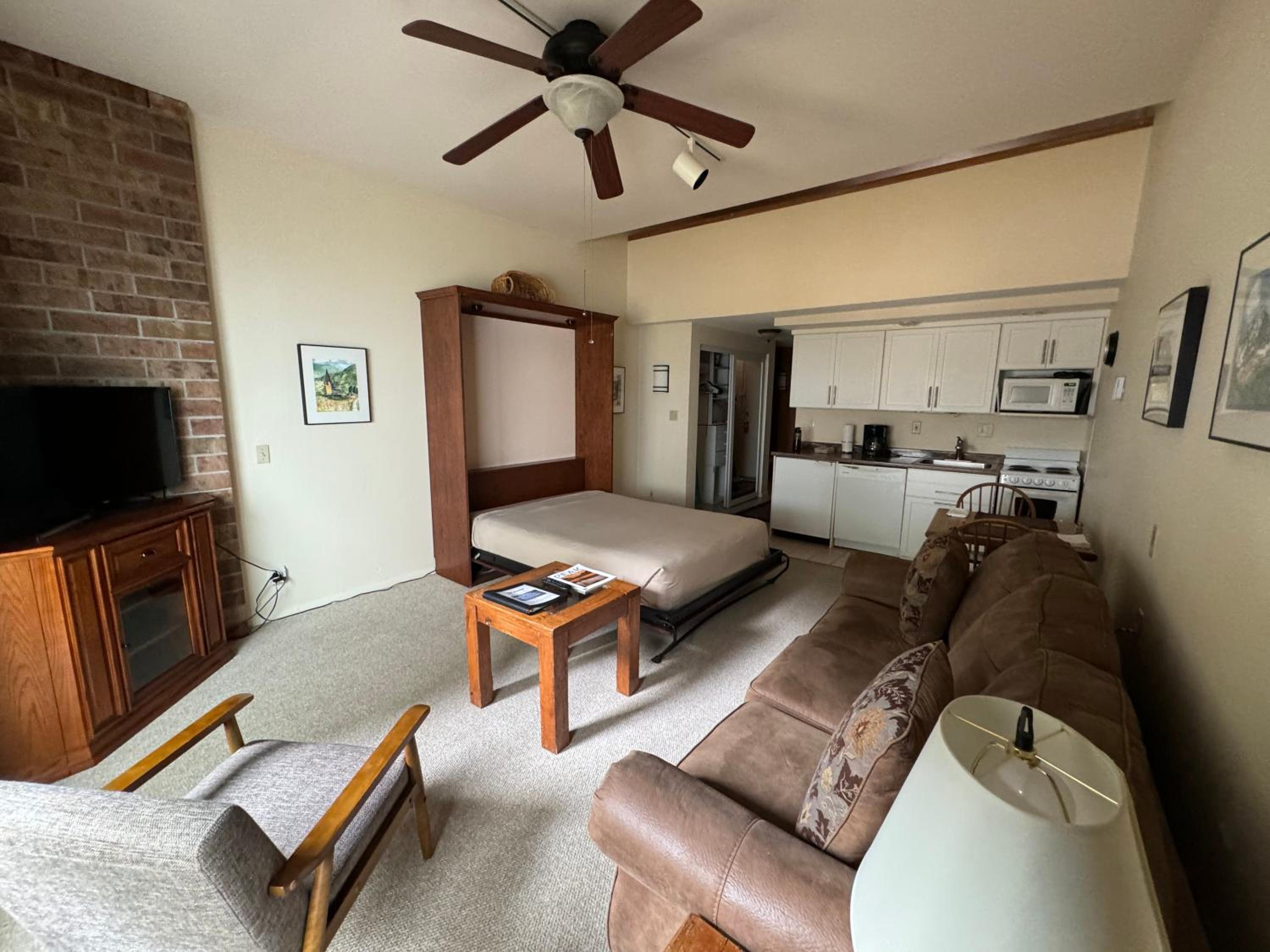 Shadow Mountain Lodge