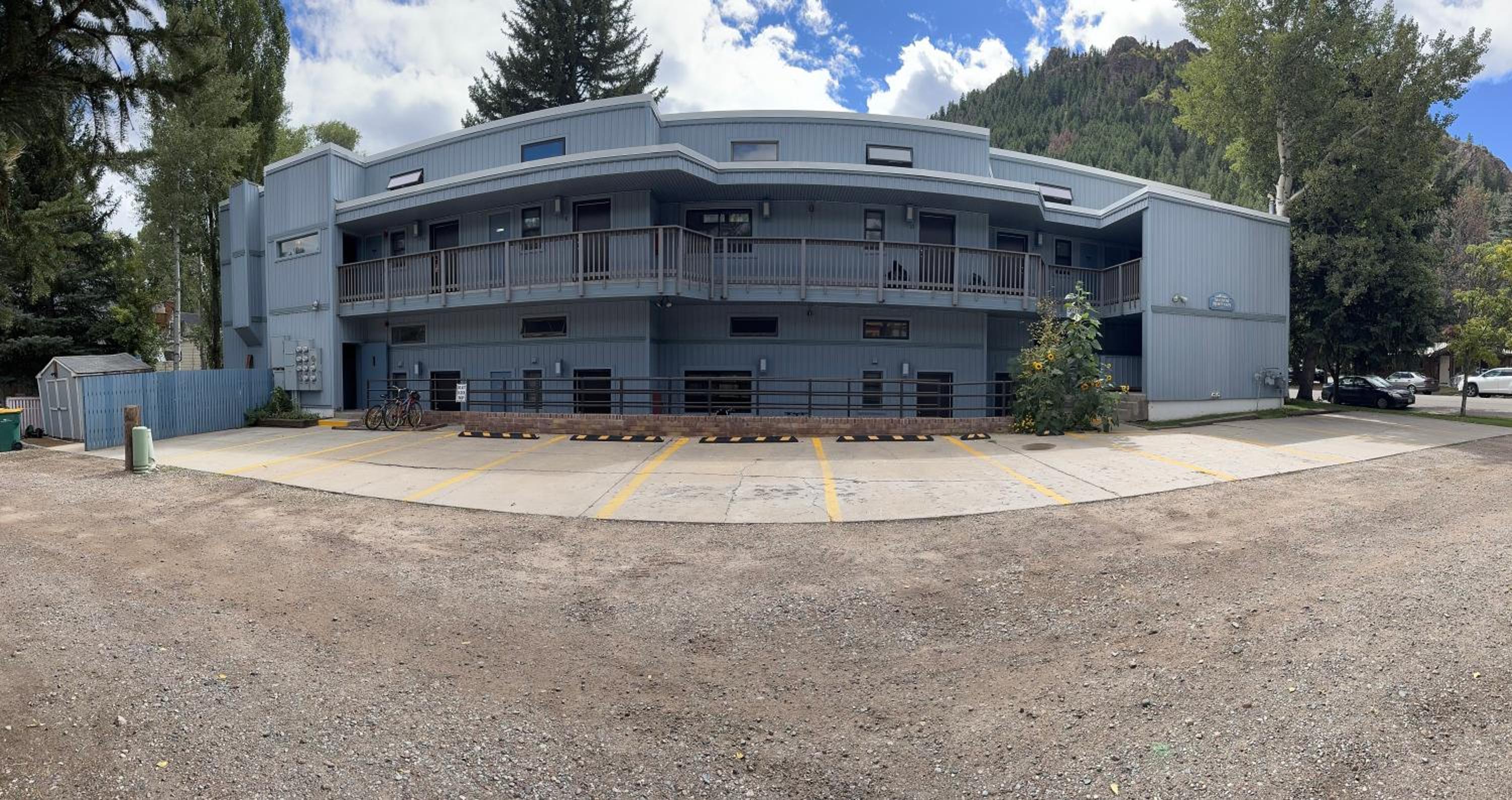 Shadow Mountain Lodge