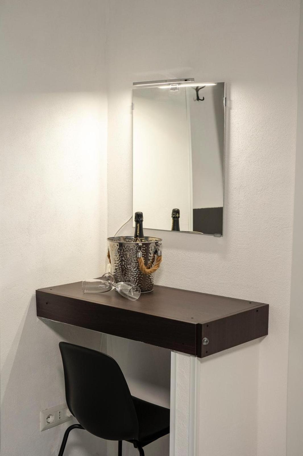 B&B Small Luxury Napoli Centrale