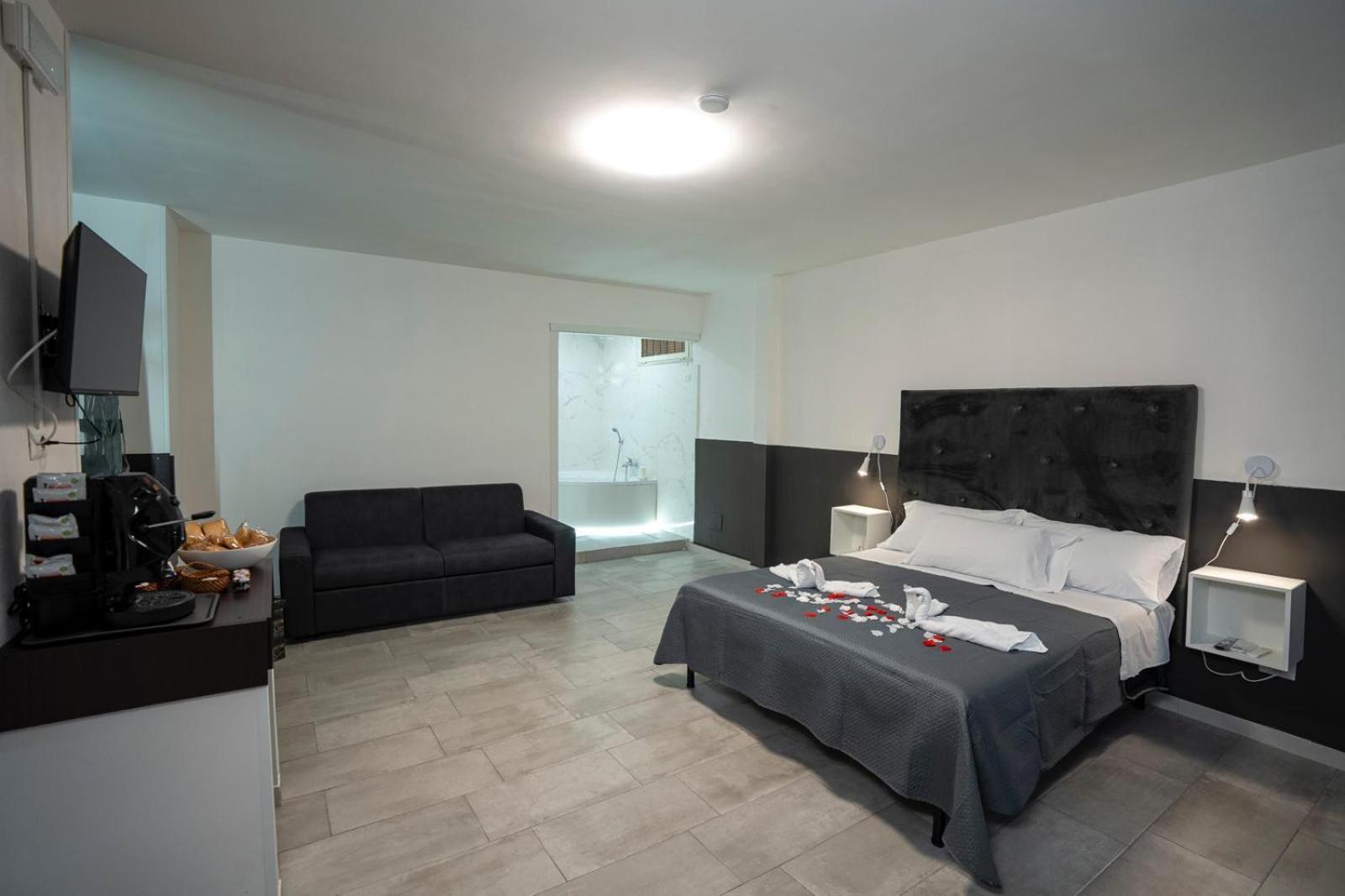 B&B Small Luxury Napoli Centrale