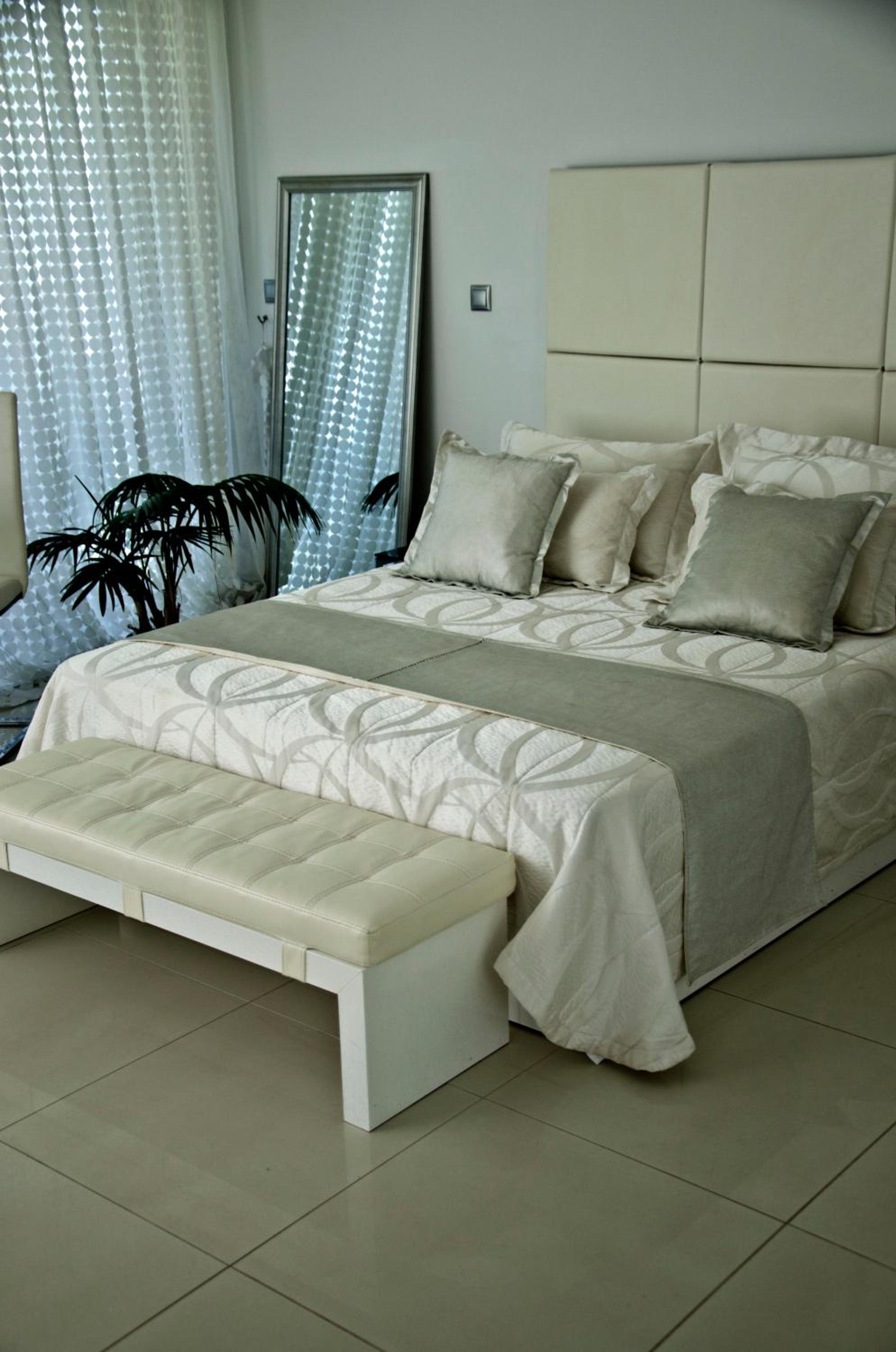 Reveli Estate