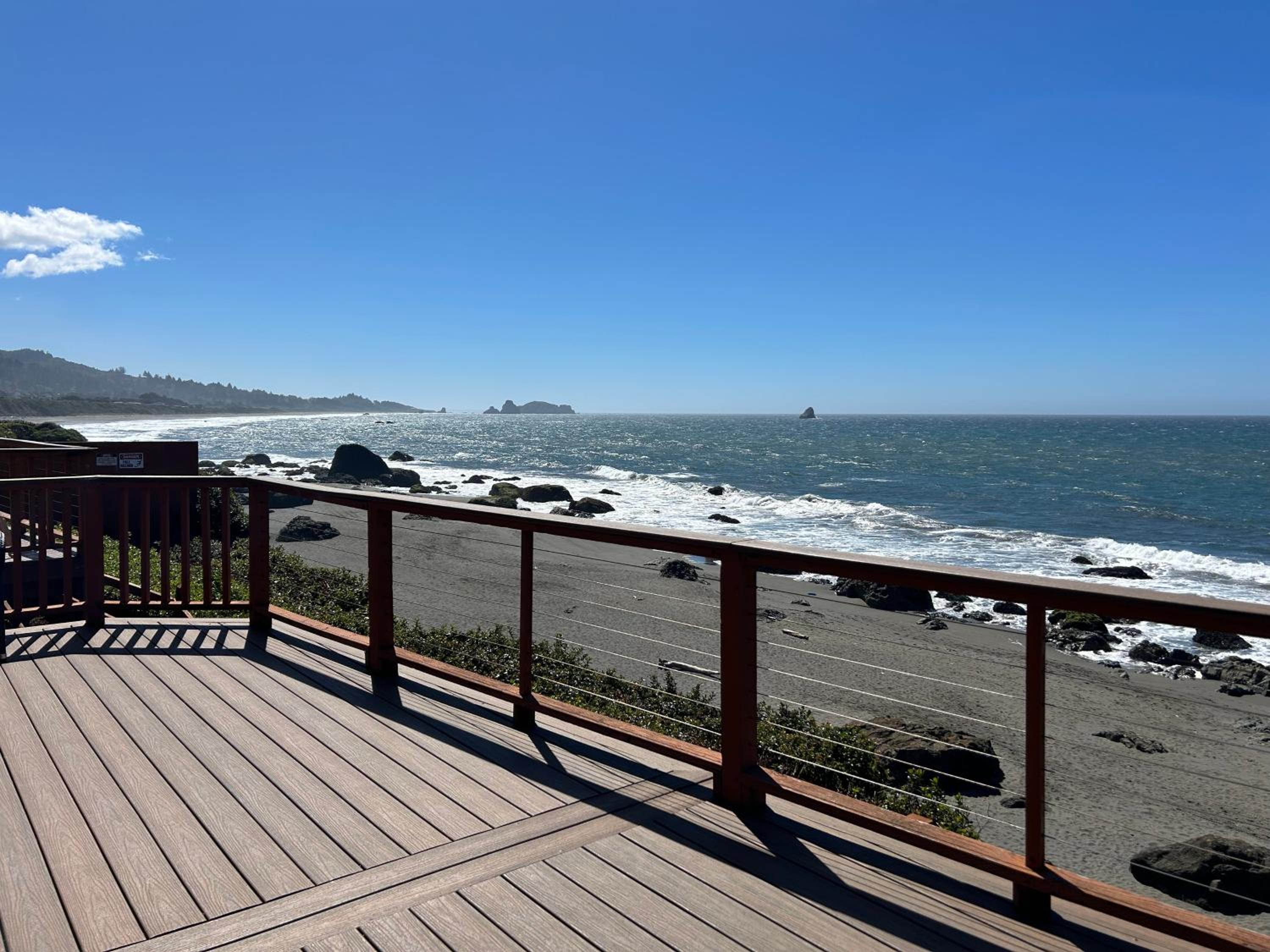 Ocean Front Cabin 15, Jacuzzi & Sensational Views view 5