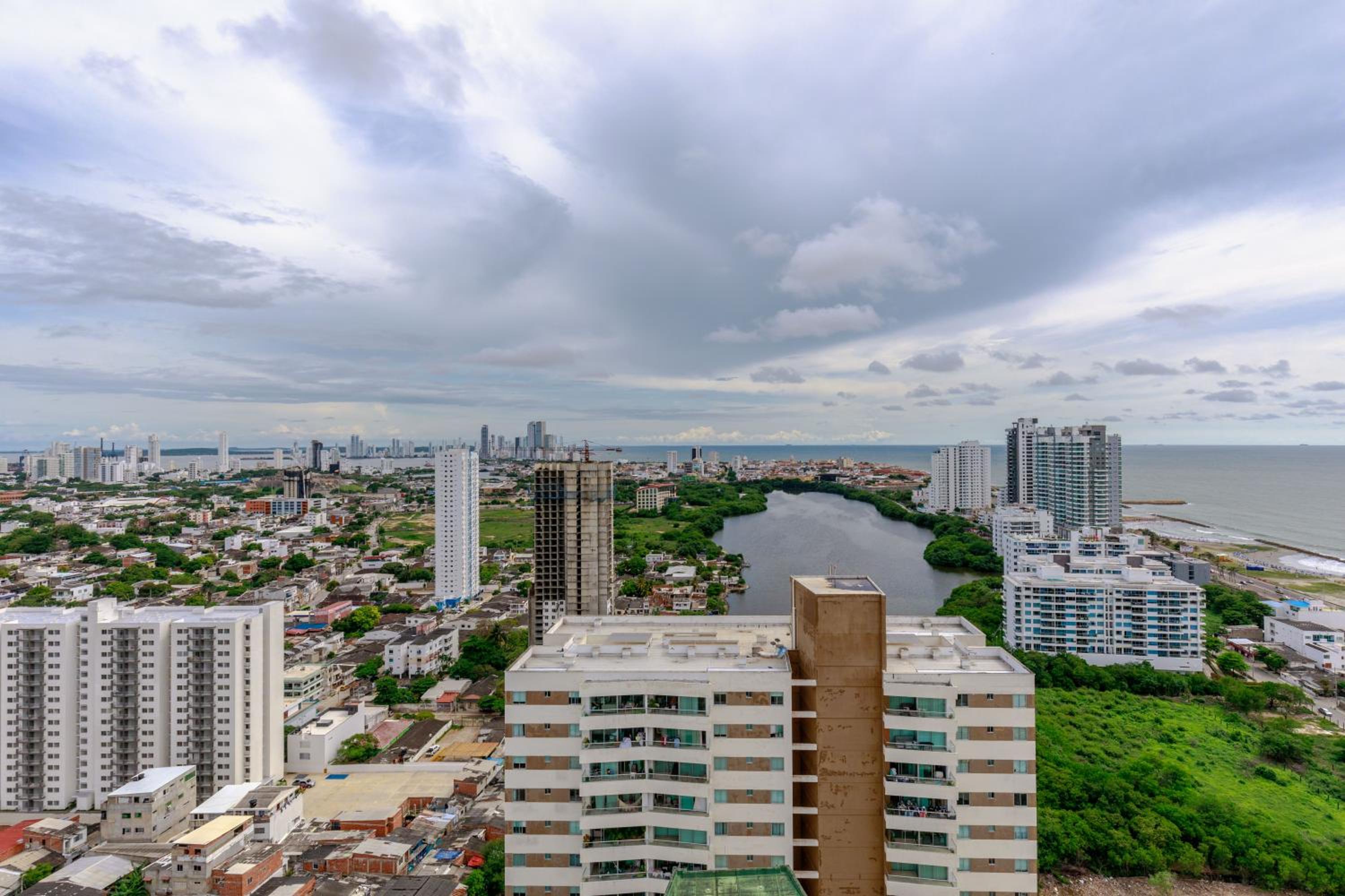 Exclusivo duplex con vista al mar p24