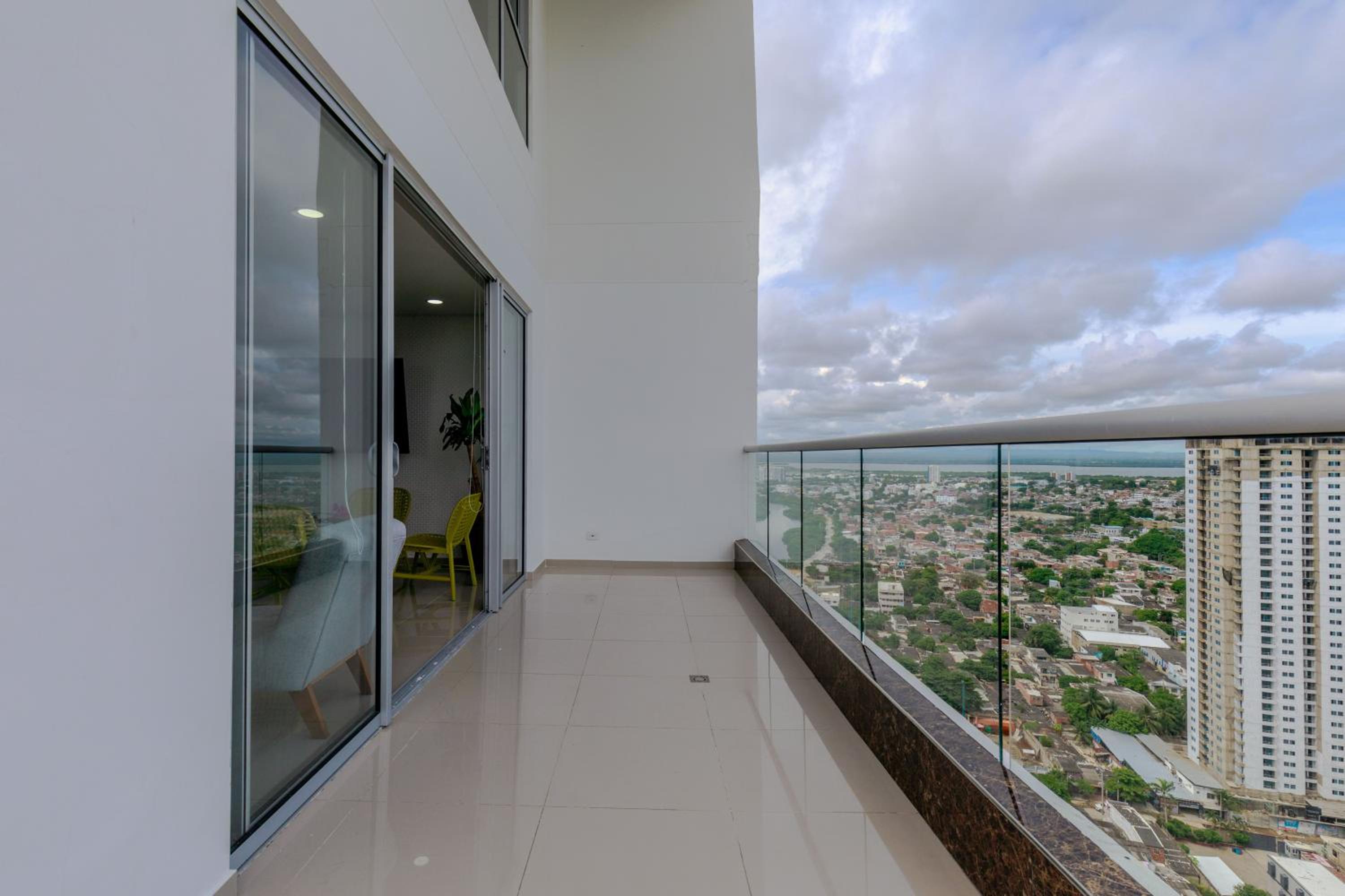 Exclusivo duplex con vista al mar p24