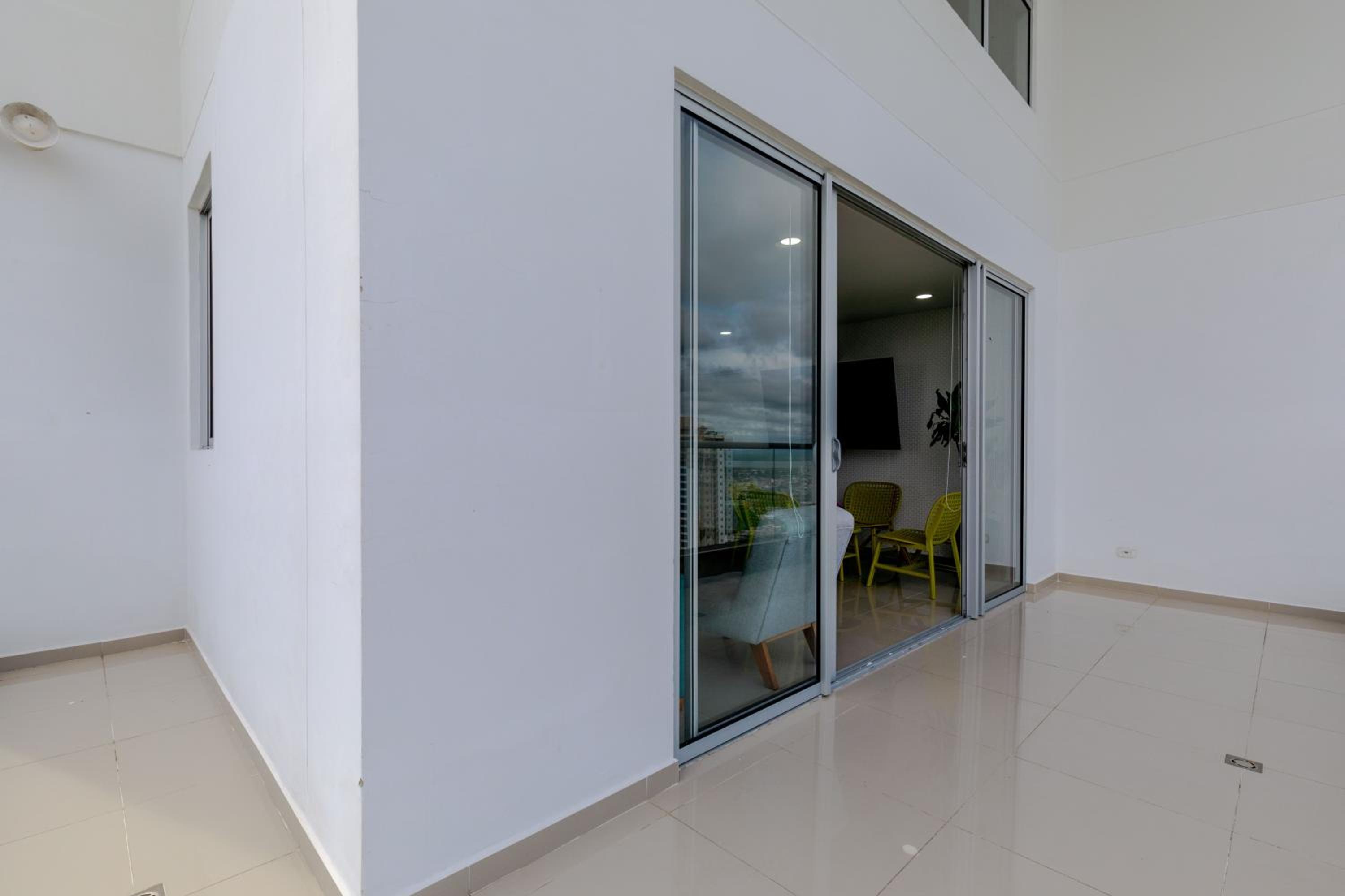 Exclusivo duplex con vista al mar p24