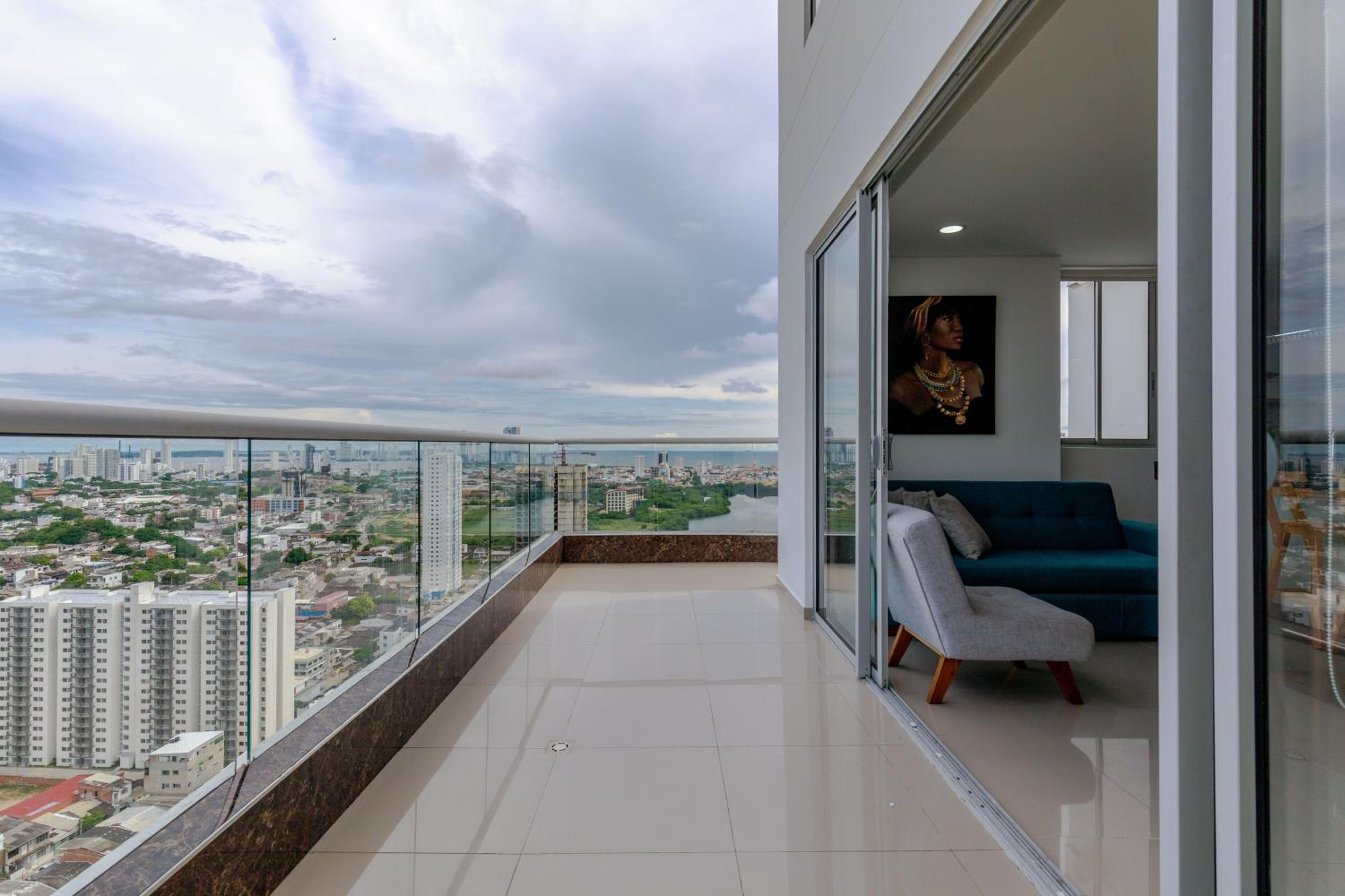 Exclusivo duplex con vista al mar p24