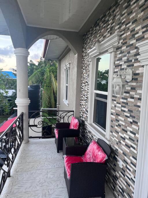 West Side Luxury Apartments view 4