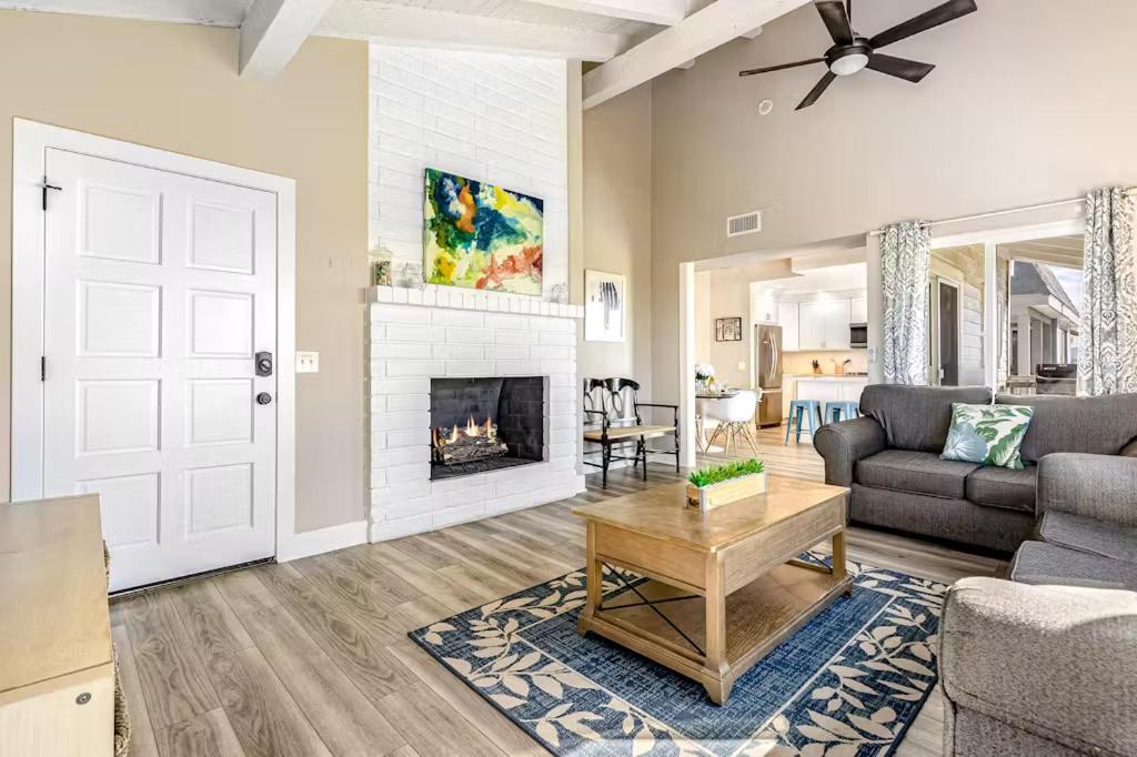 Stunning 2nd Floor Beachfront Home with Balcony, Ocean Views, and Prime Location view 3