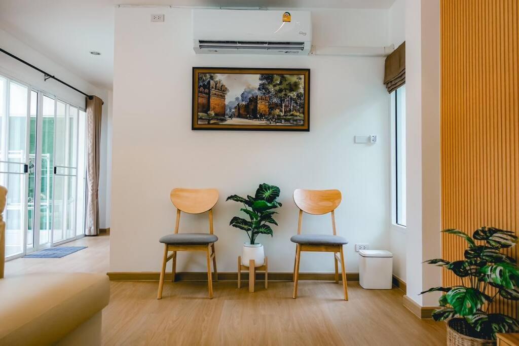118 Pool Villa in town near CMU & Nimman