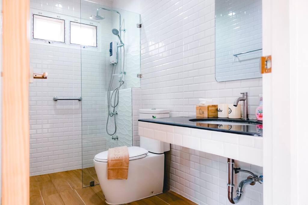 118 Pool Villa in town near CMU & Nimman