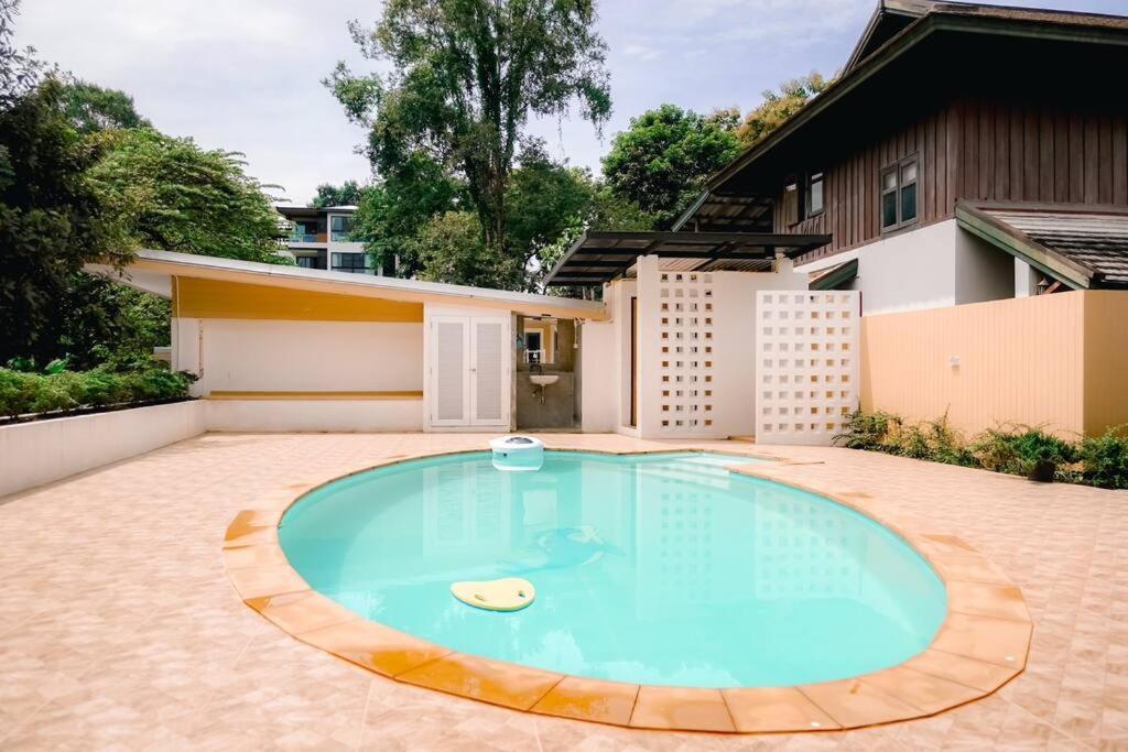 118 Pool Villa in town near CMU & Nimman