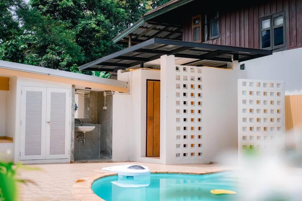 118 Pool Villa in town near CMU & Nimman