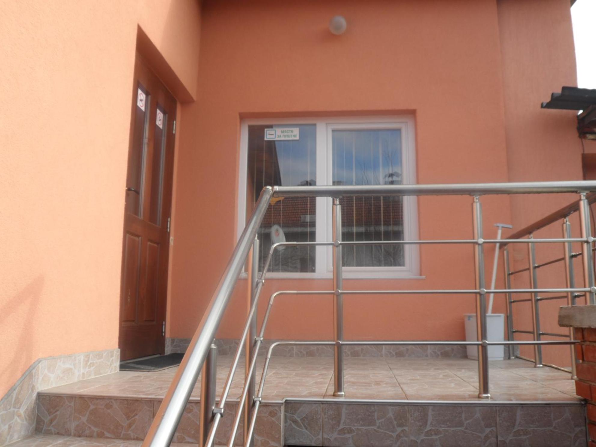 Tainov House