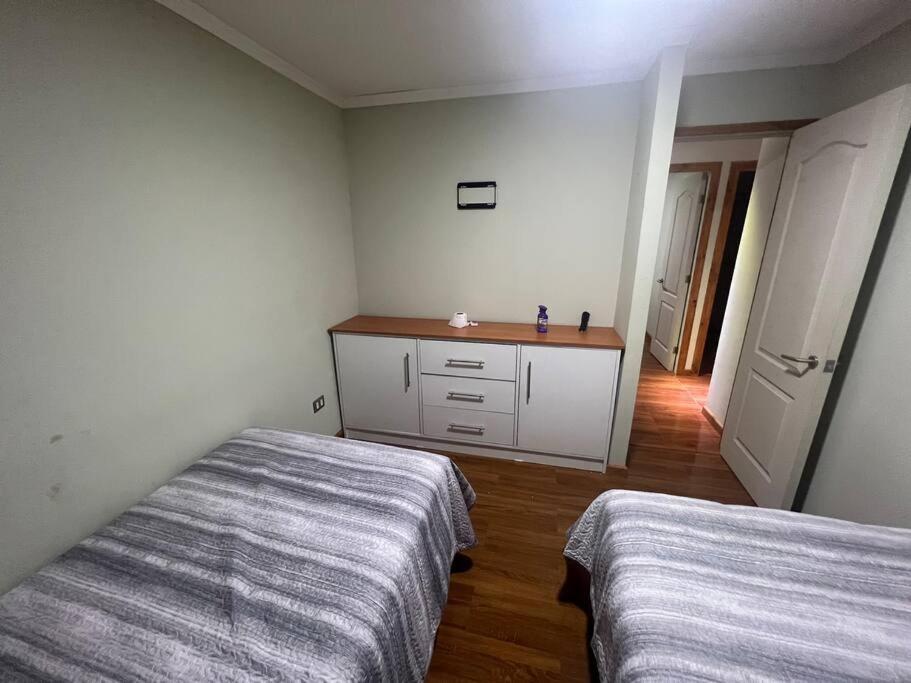 Arriendo diario CASA DE 140 m2 4 DORMITORIOS 2 BAÑOS AMPLIA COCINA Y ESPACIOS COMUNES