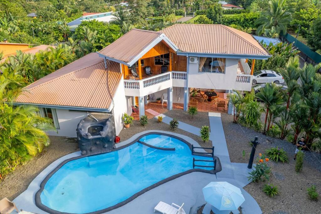 Arenal Family Home - Families & Friends Gateway