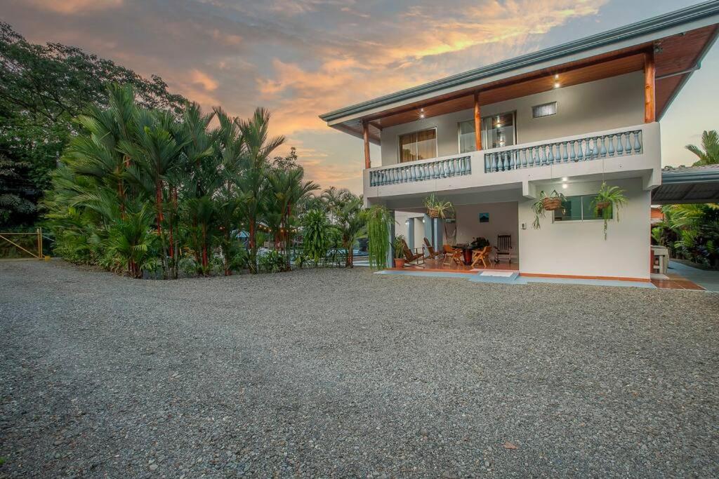Arenal Family Home - Families & Friends Gateway