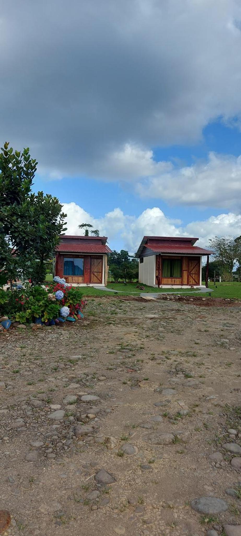 Cabinas Río celeste