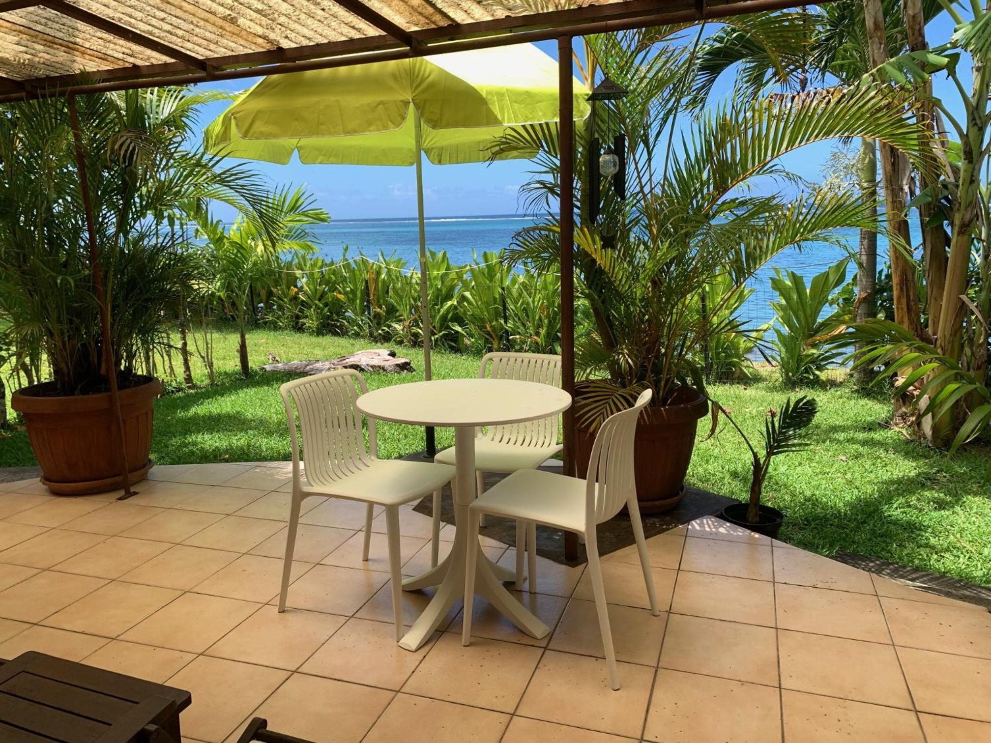 TAHITI - VAIAVA Beach Cottage view 2