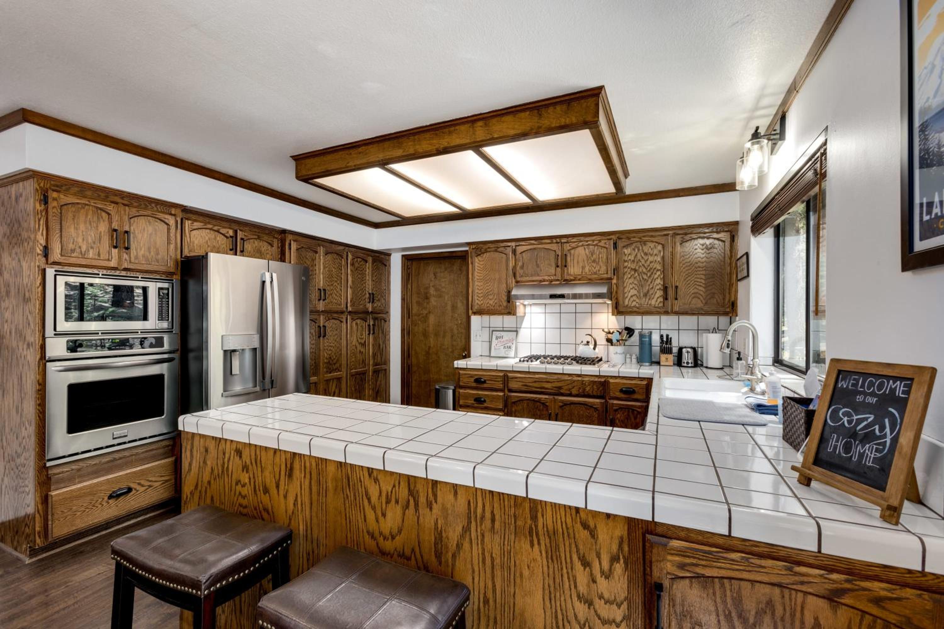 Large Seasonal Rental South Lake Tahoe view 5