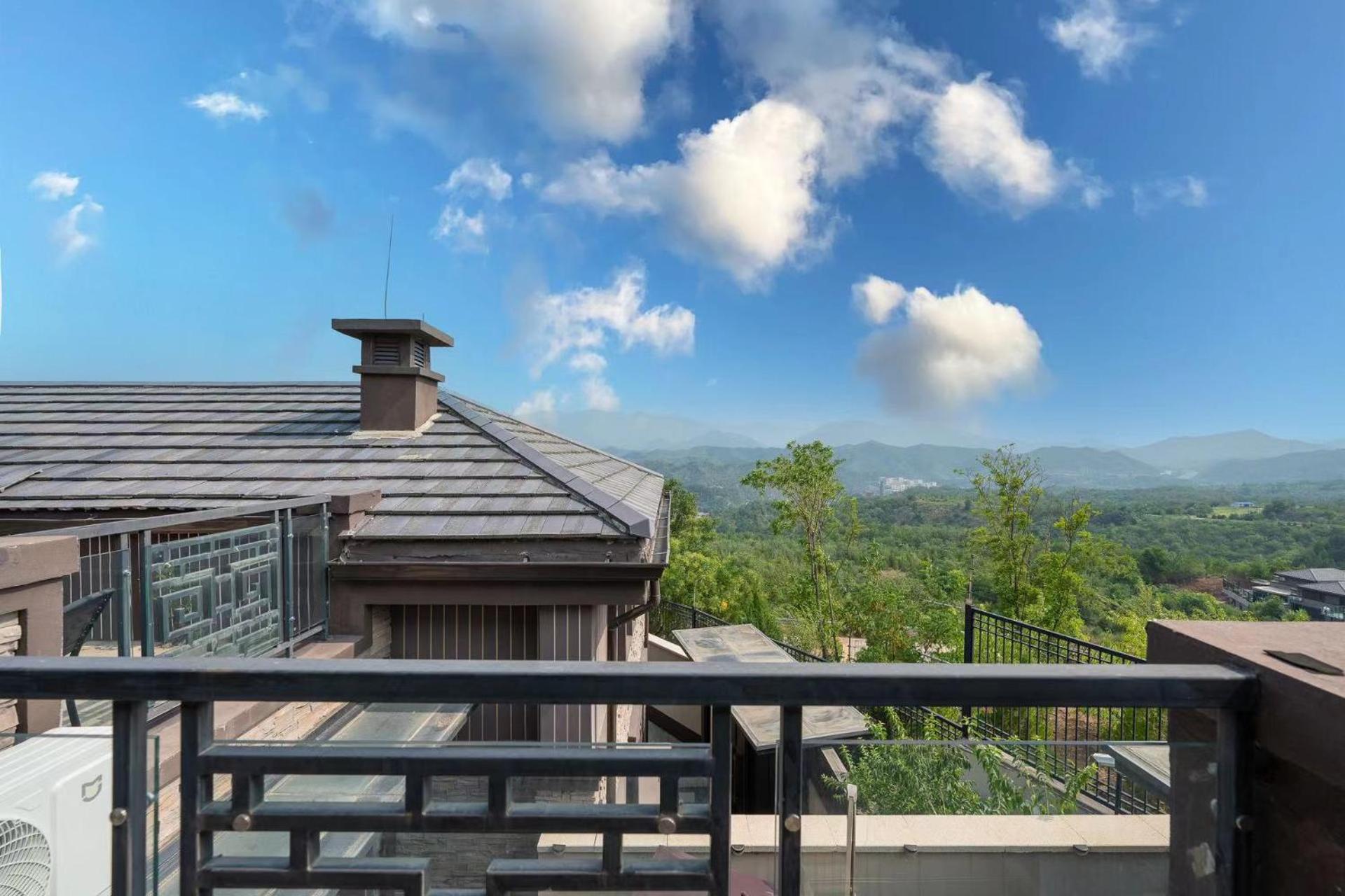 Gubei Water Town Landscape Villa